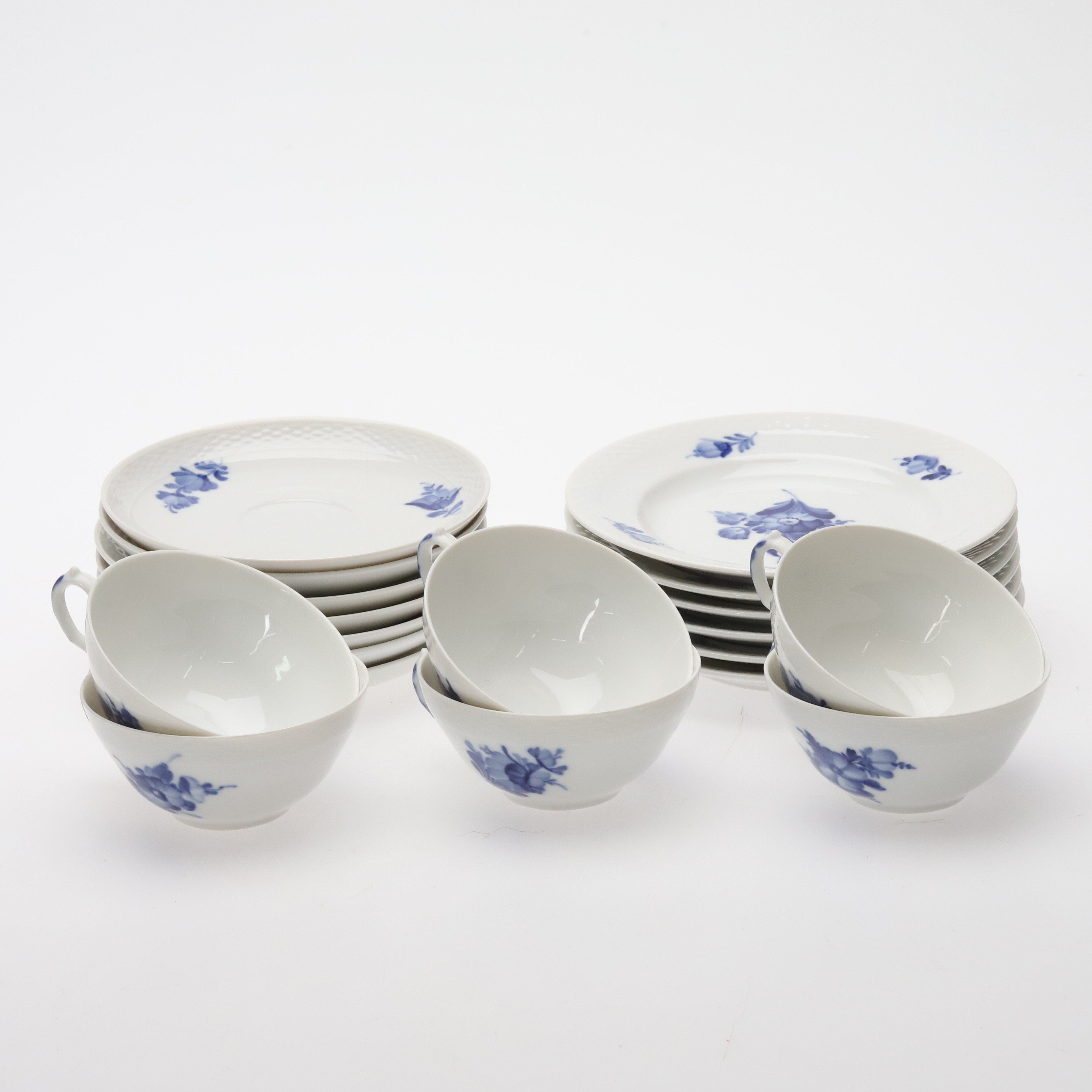 KAFFESERVIS, 18 delar. "Blå Blomst", porslin, Royal Copenhagen, 1a & 2a sortering, Danmark.