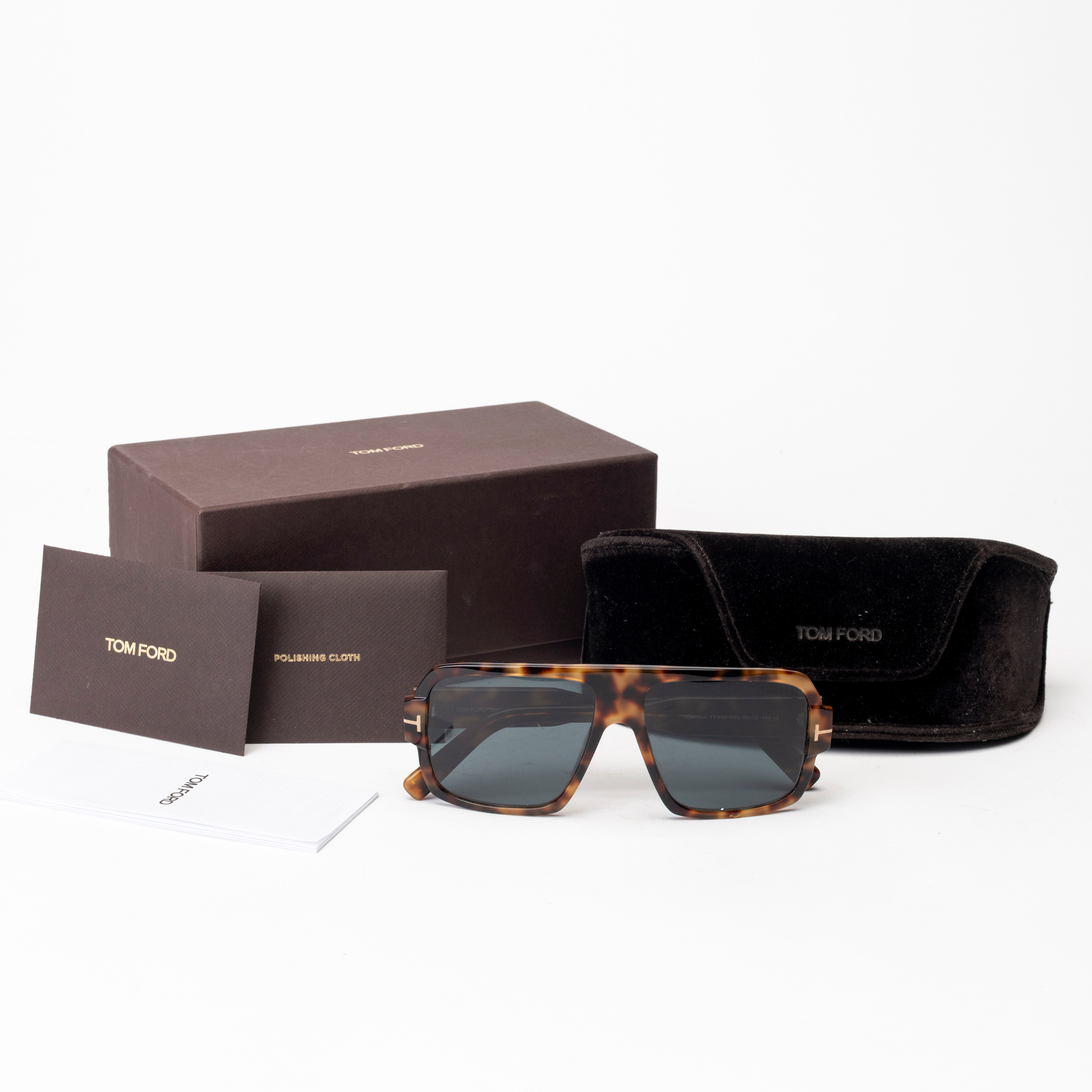 TOM FORD. Solglasögon, acetat, "Camden", TF 933/53V, USA.