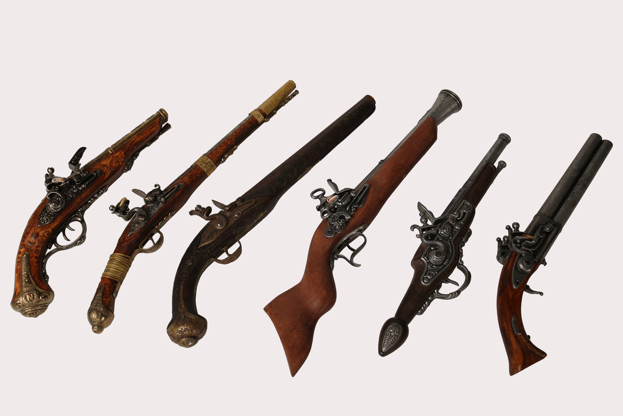DIVERSE HISTORISKA FLINLÅSPISTOLER, replikor, 6st.