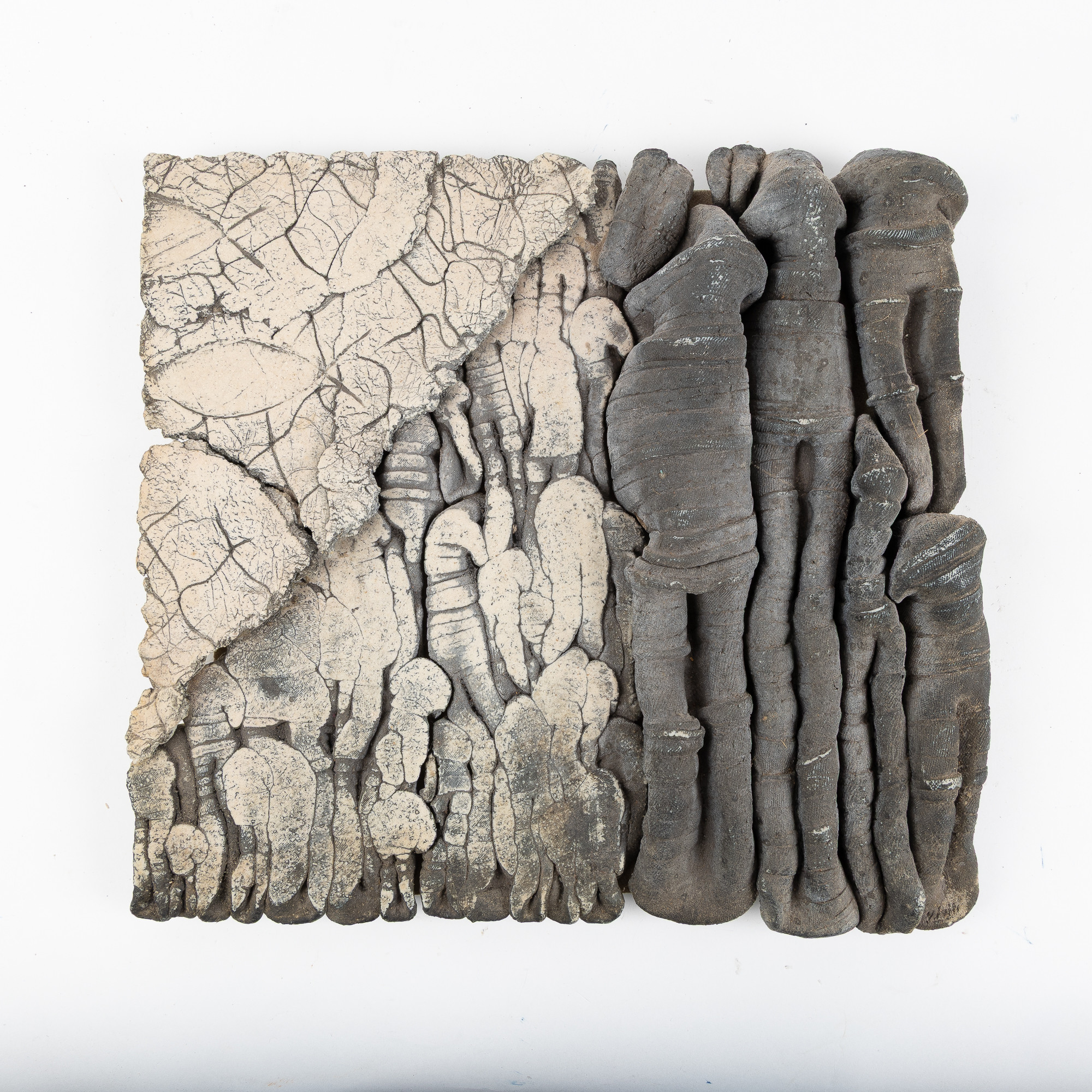 ULLA VIOTTI (1933-2025). Väggskulptur, "Det stora fiskafänget", glaserat stengods, egen ateljé, Hammenhög, Österlen.