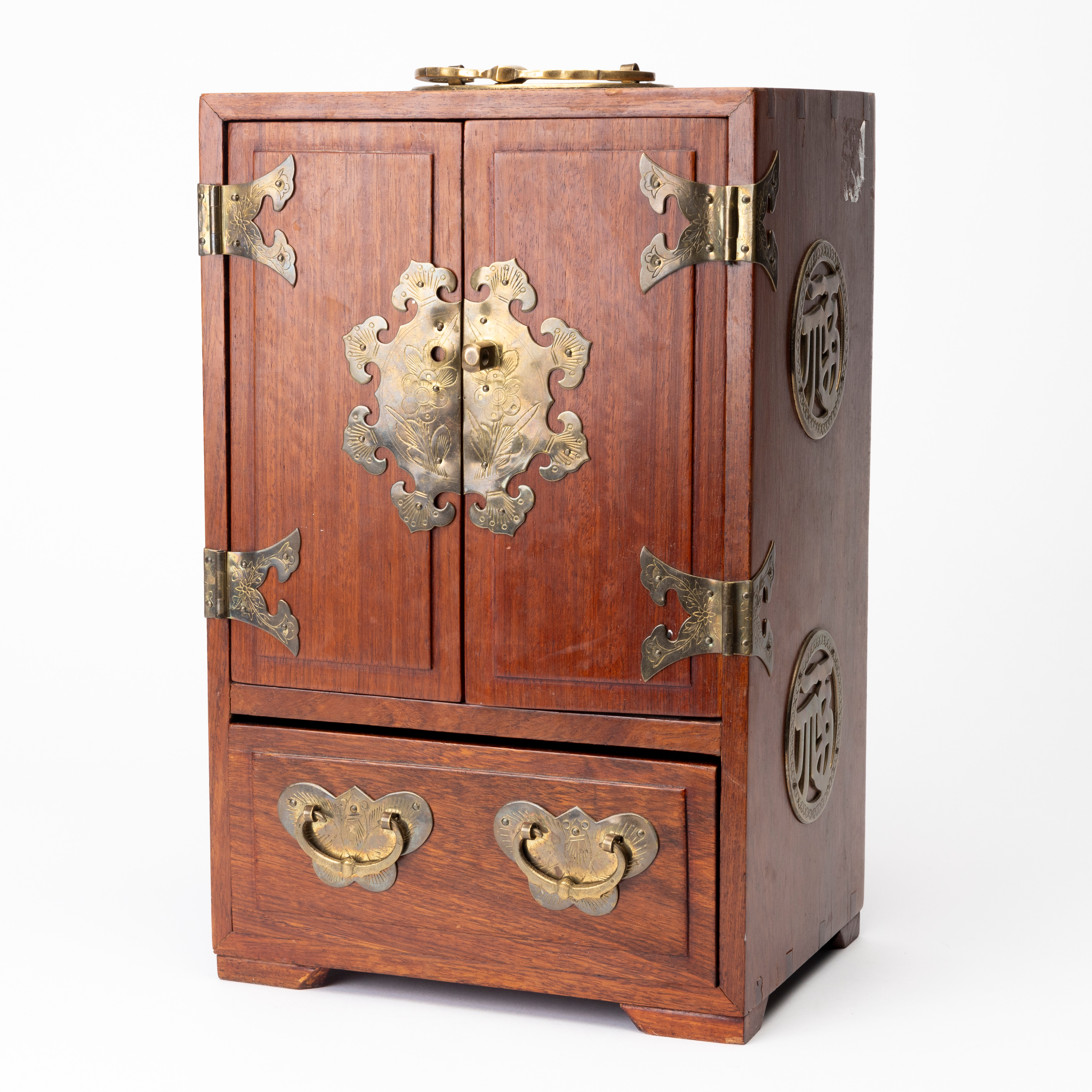 SMYCKESSKRIN, hardwood, Kina, 1900-talets andra hälft.
