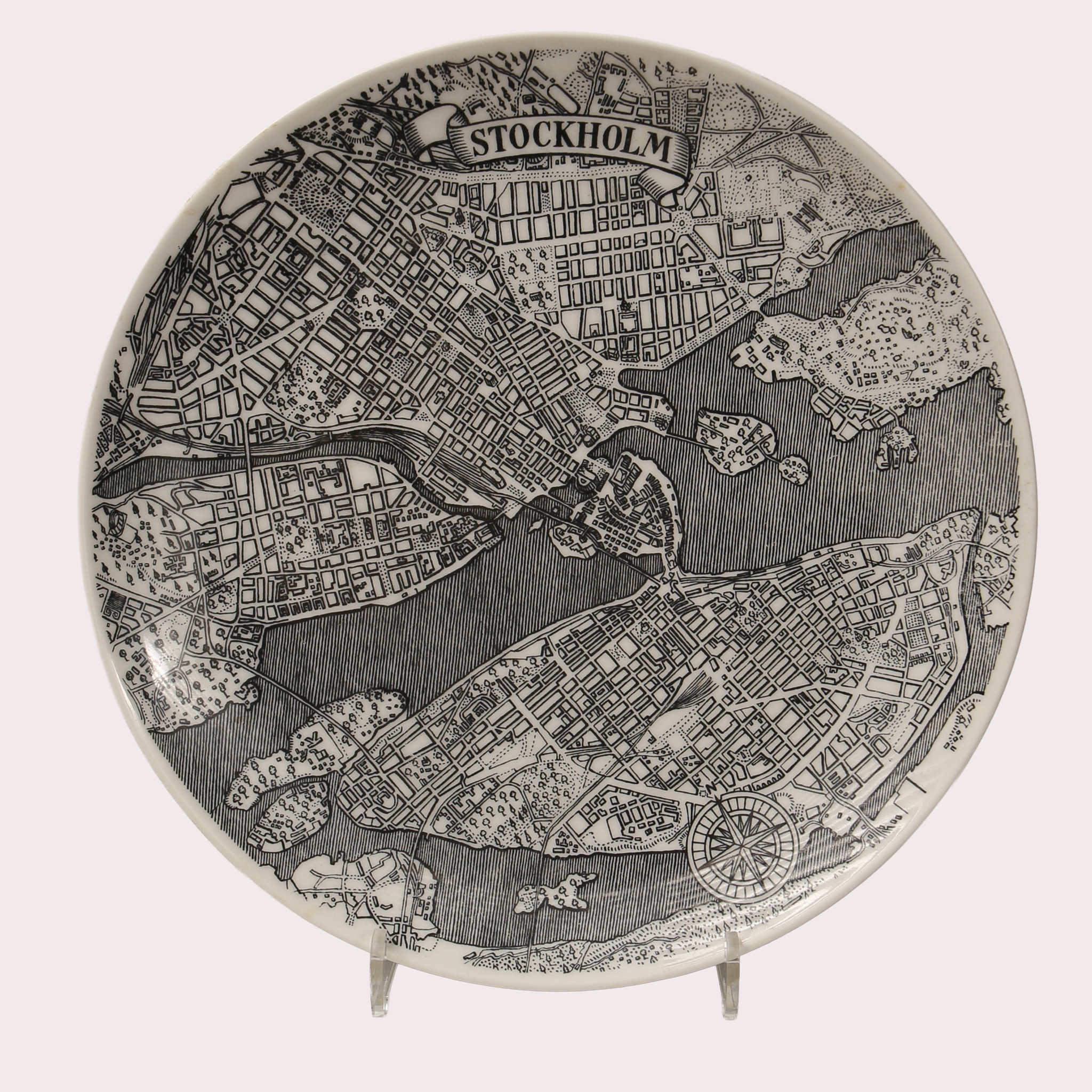TALLRIK, "Map of Stockholm", porslin, Fornasetti för Firma Svenskt tenn.