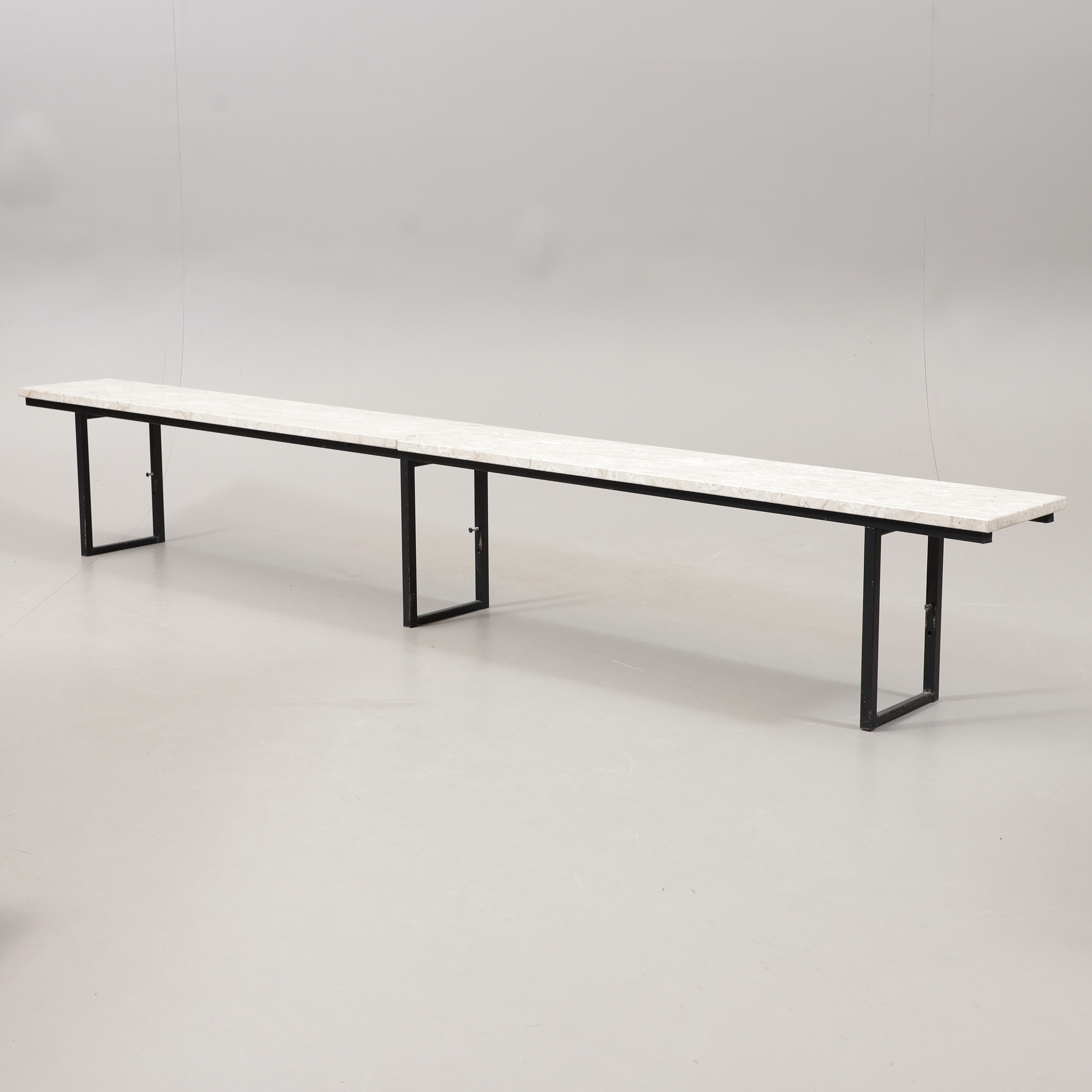 BÄNK, stål/marmor, 1900/2000-tal.