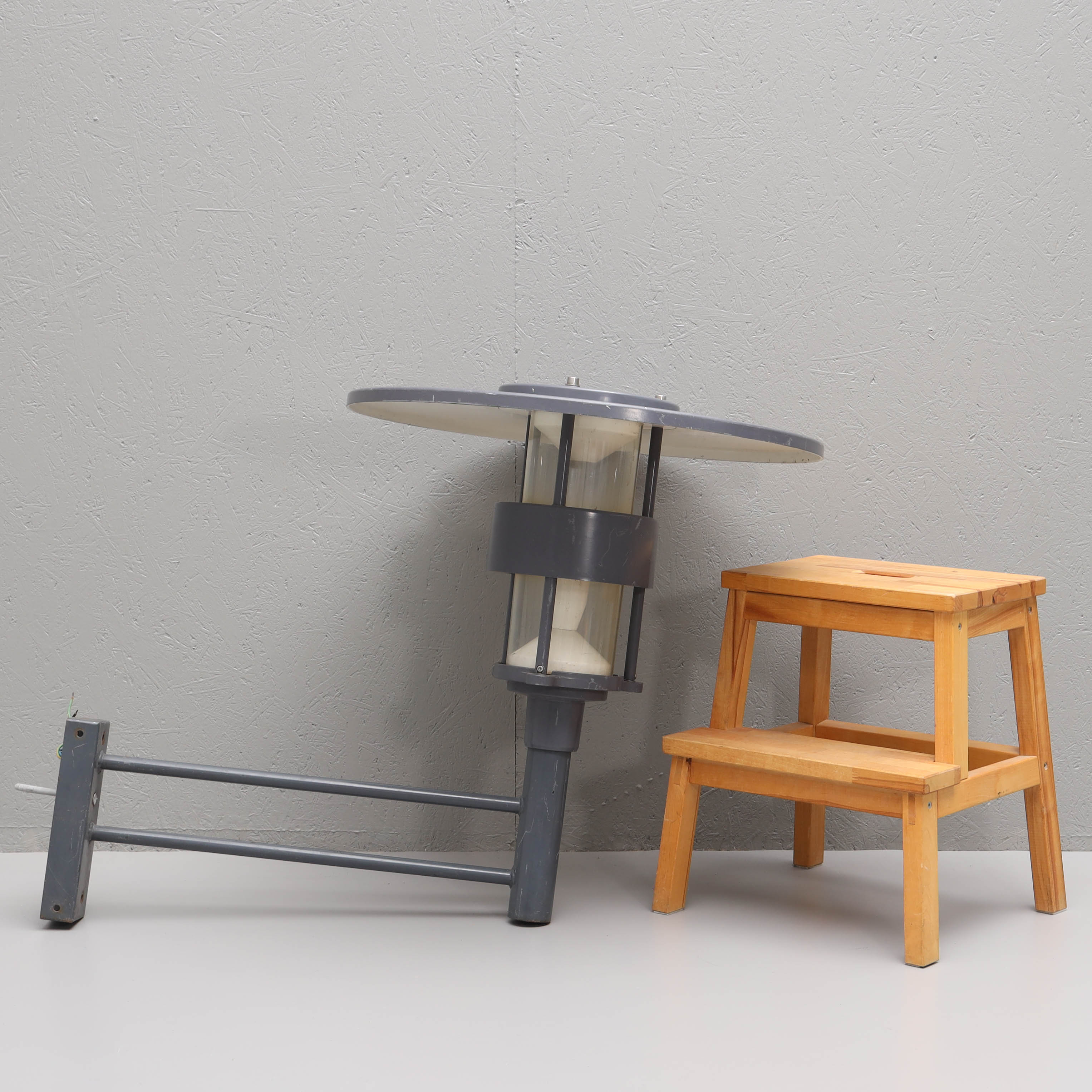 LOUIS POULSEN. stor modell, vägglampa/fasadlampa, etikettmärkt.