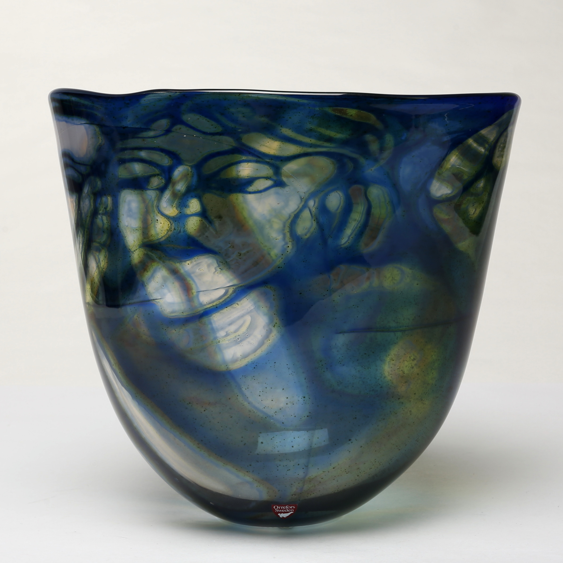 EVA ENGLUND. SKÅL, glas, graal, Orrefors, signerad, 1990.