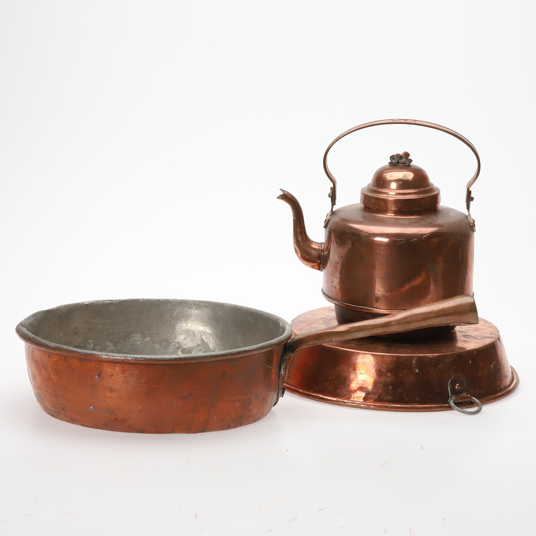 KOPPARFÖREMÅL. 3 st. 1800-tal.