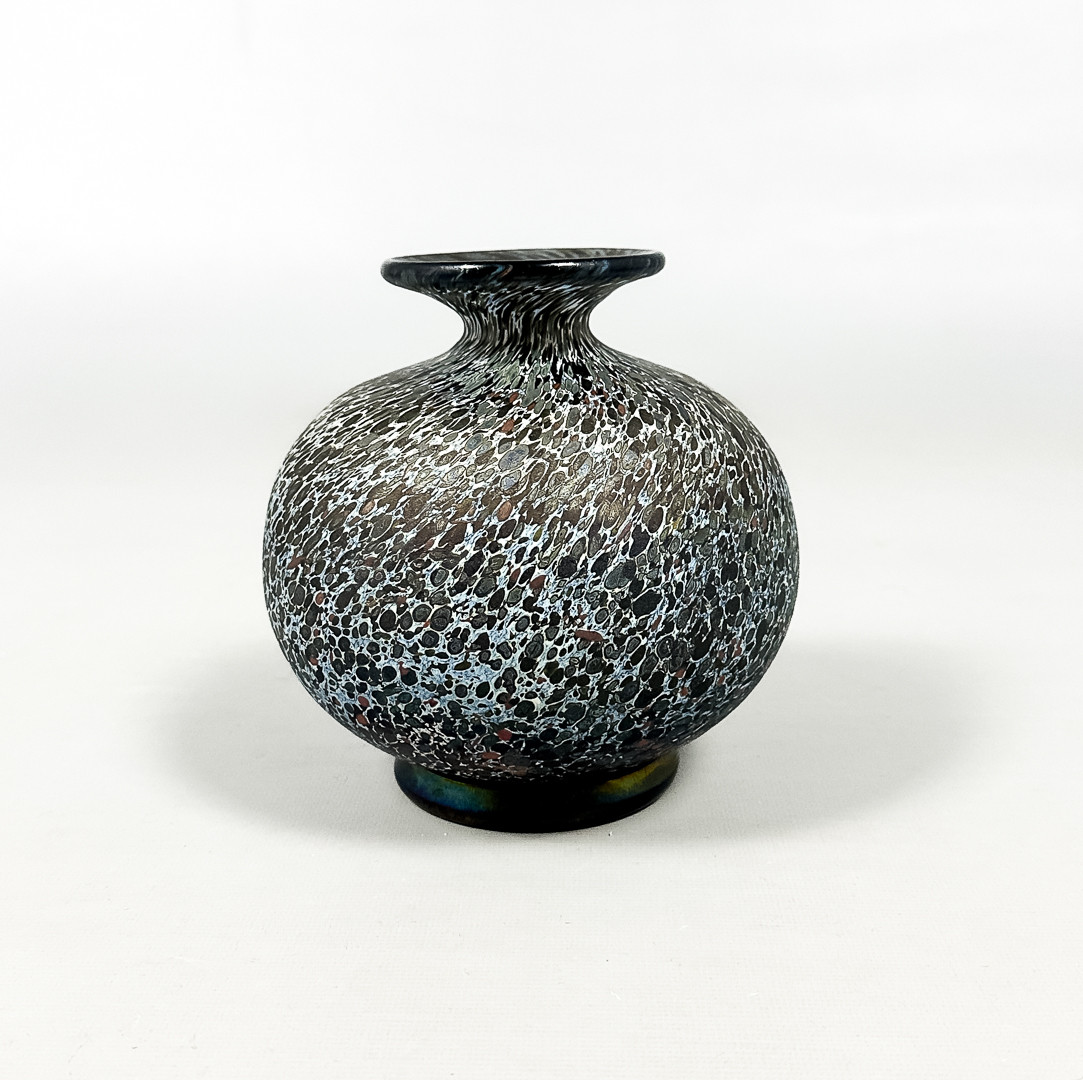 BERTIL VALLIEN. VAS, glas, signerad, Boda.
