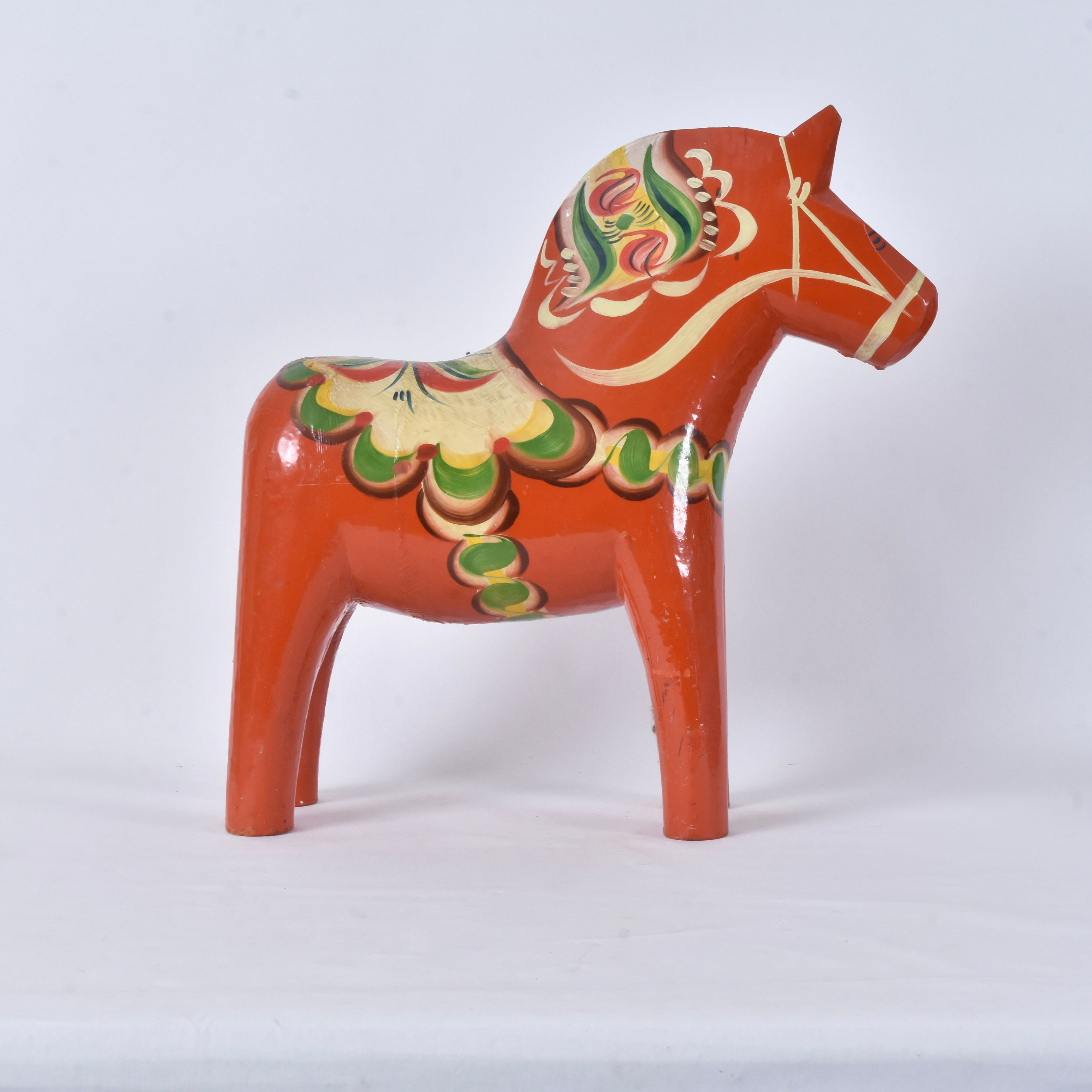 DALAHÄST, bemålat trä, höjd 43 cm.