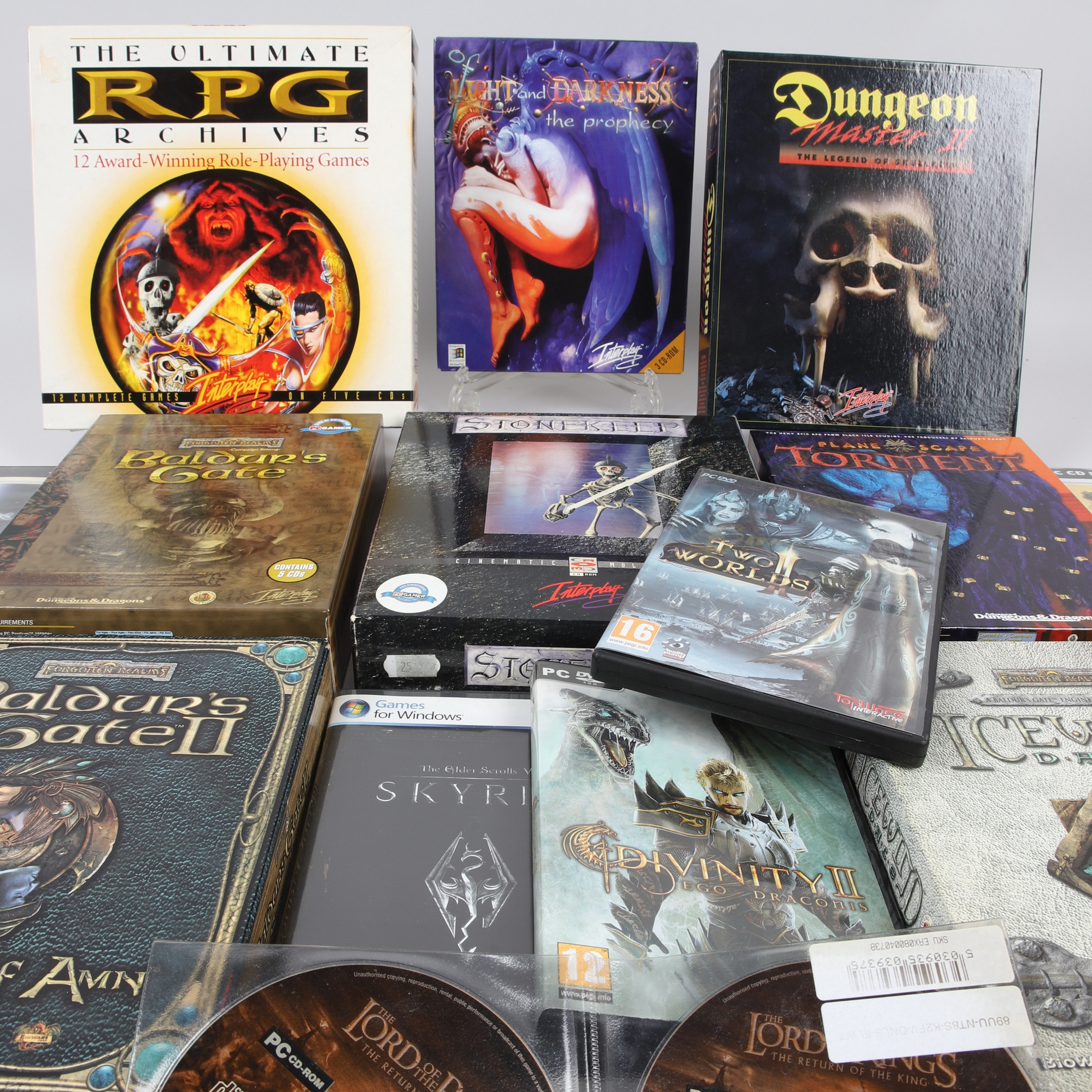 PARTI PC-SPEL, 16 st, bl.a. Night and Darkness the prophecy, The ultimate RPG archives, Skyrim, 1995-2011.
