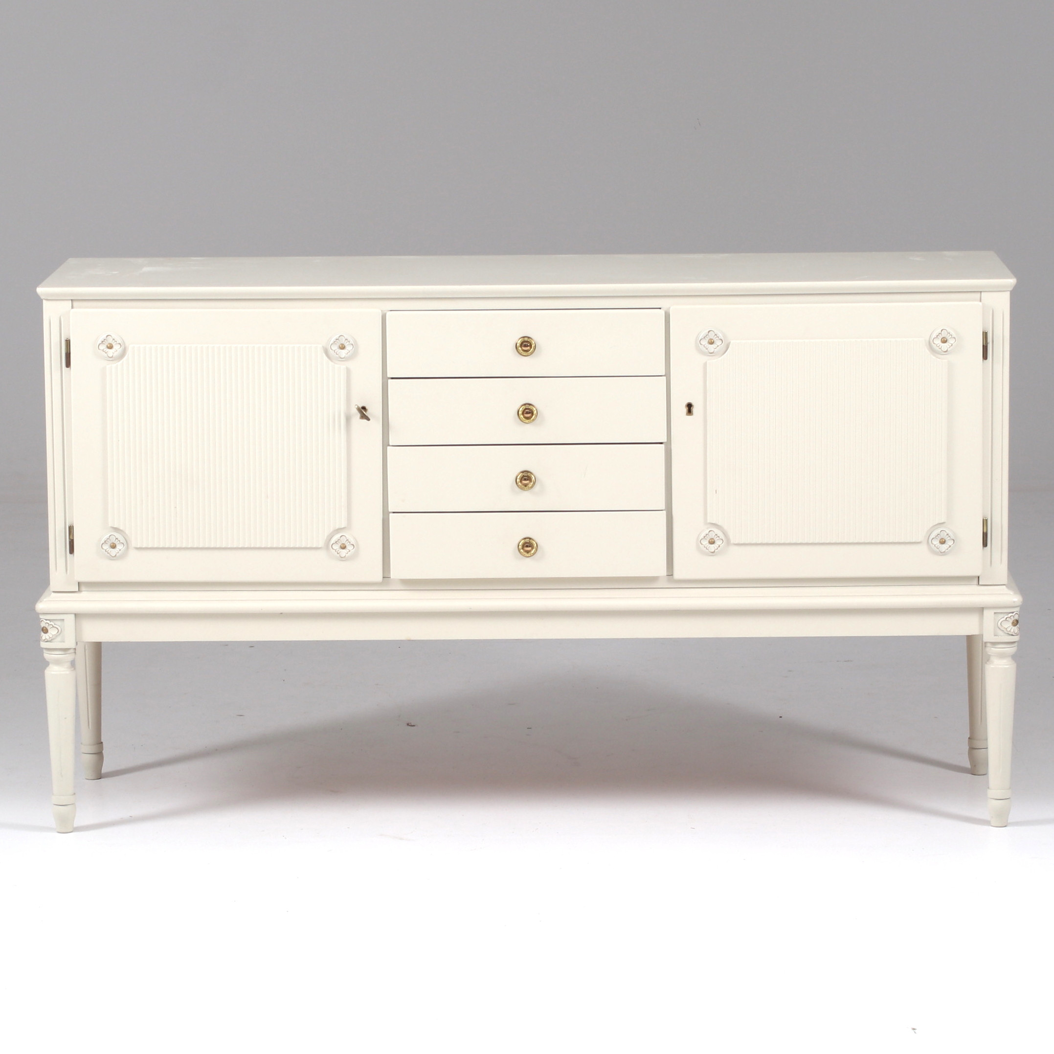 SIDEBOARD, Gustaviansk stil, 1900-talets andra hälft.