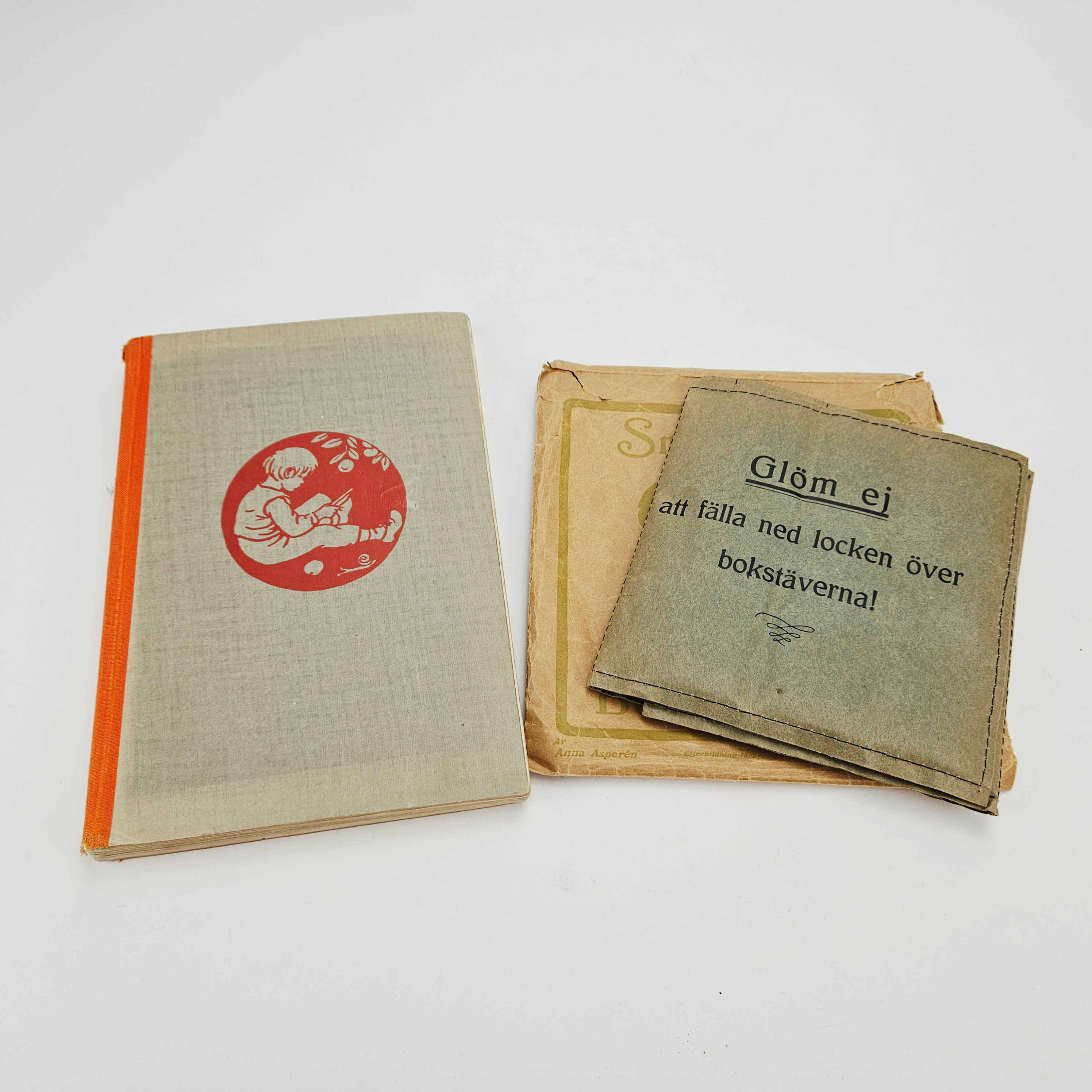 BOKSTÄVER, "Småbarnens Räkne- och Bokstavsväska", av Anna Asperén, Skriv- och Ritboks Aktiebolaget, BOK, "Vill du läsa?", Elsa Beskow och Herma Siegvald, tredje tryckningen, PA Norstedt & Söner, Stockholm 1940.