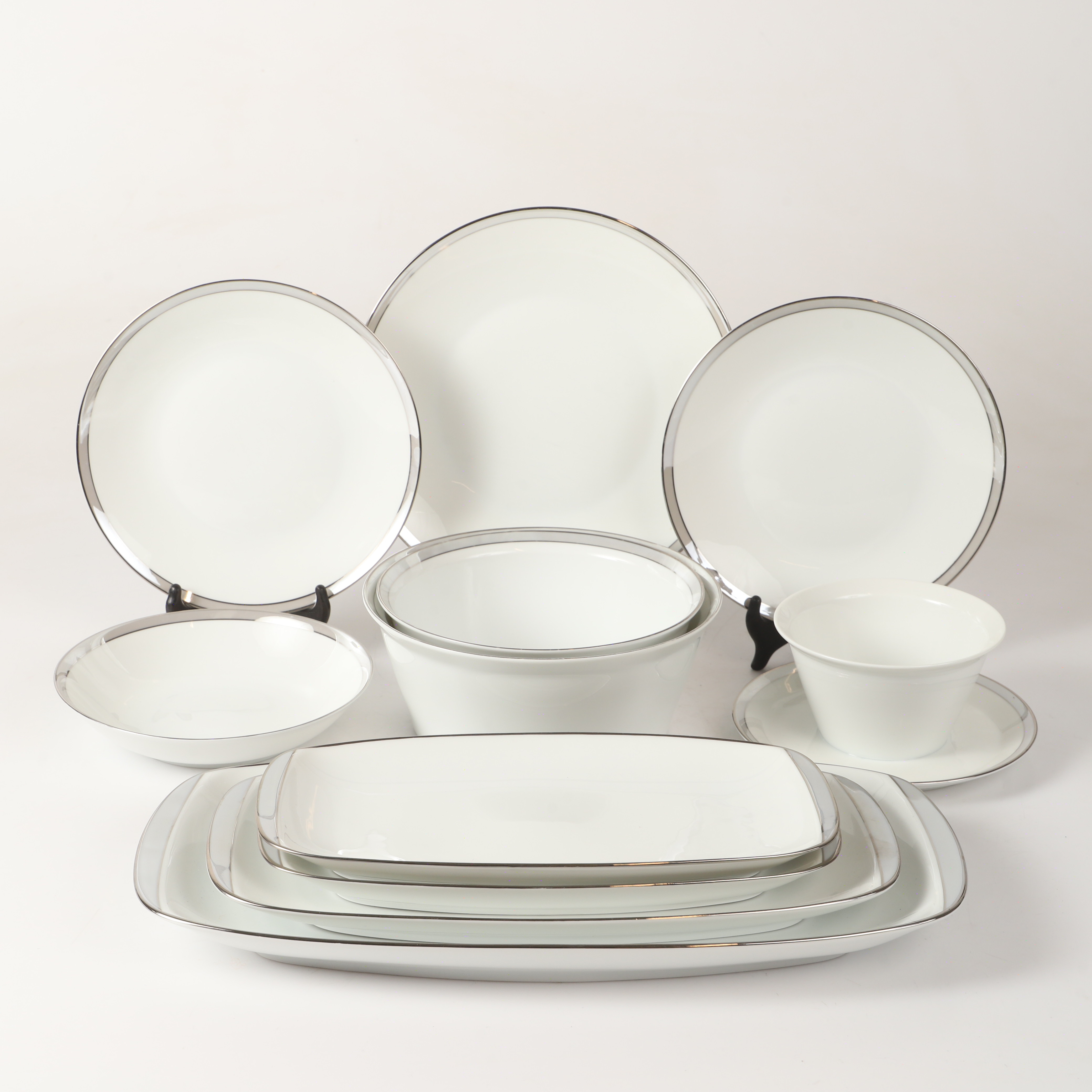 MATSERVIS, 39 delar, porslin, Jubileumsservis Rosenthal 100 år, Tyskland.