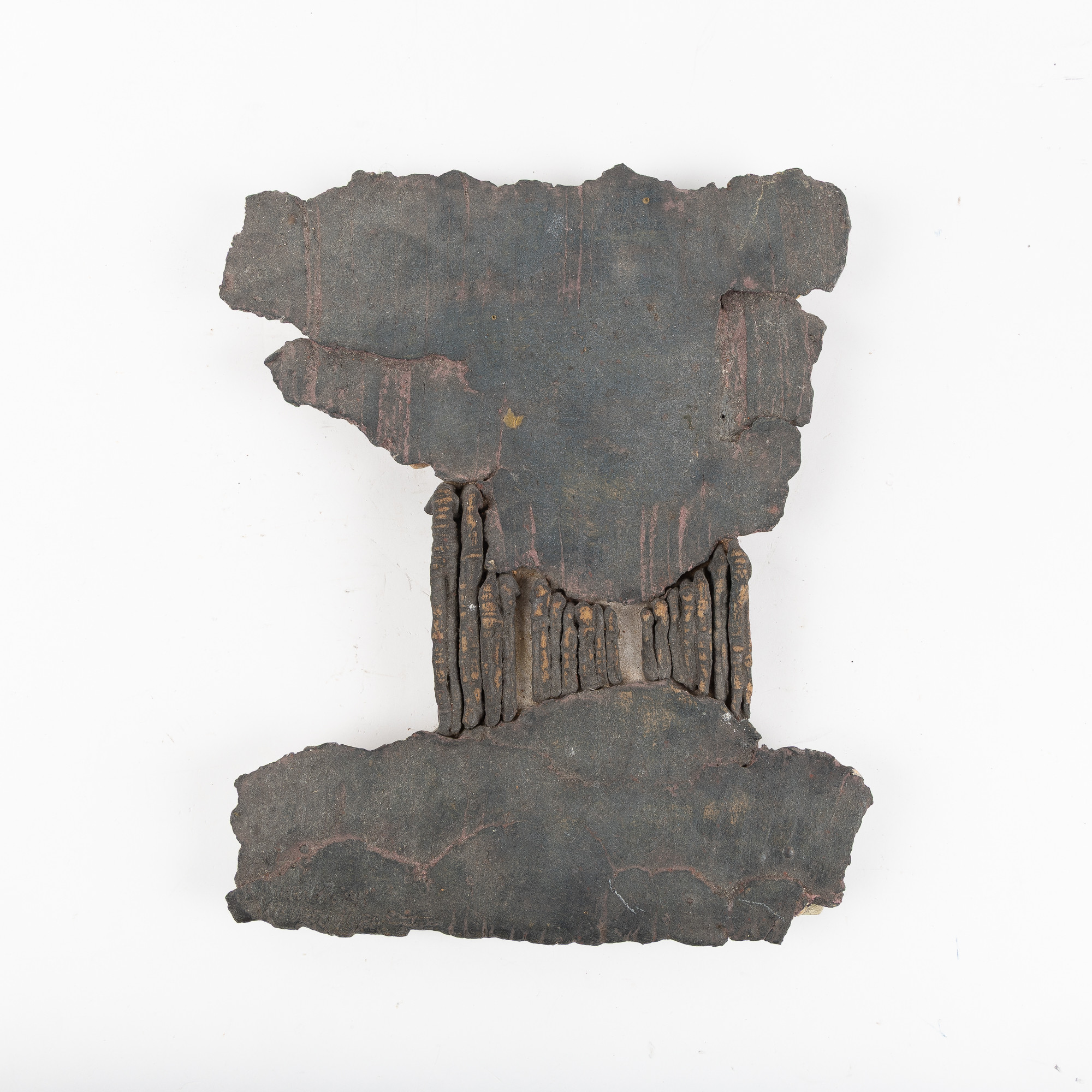 ULLA VIOTTI (1933-2025). Väggskulptur, "Mellan himmel och jord", glaserat stengods, egen ateljé, Hammenhög, Österlen.