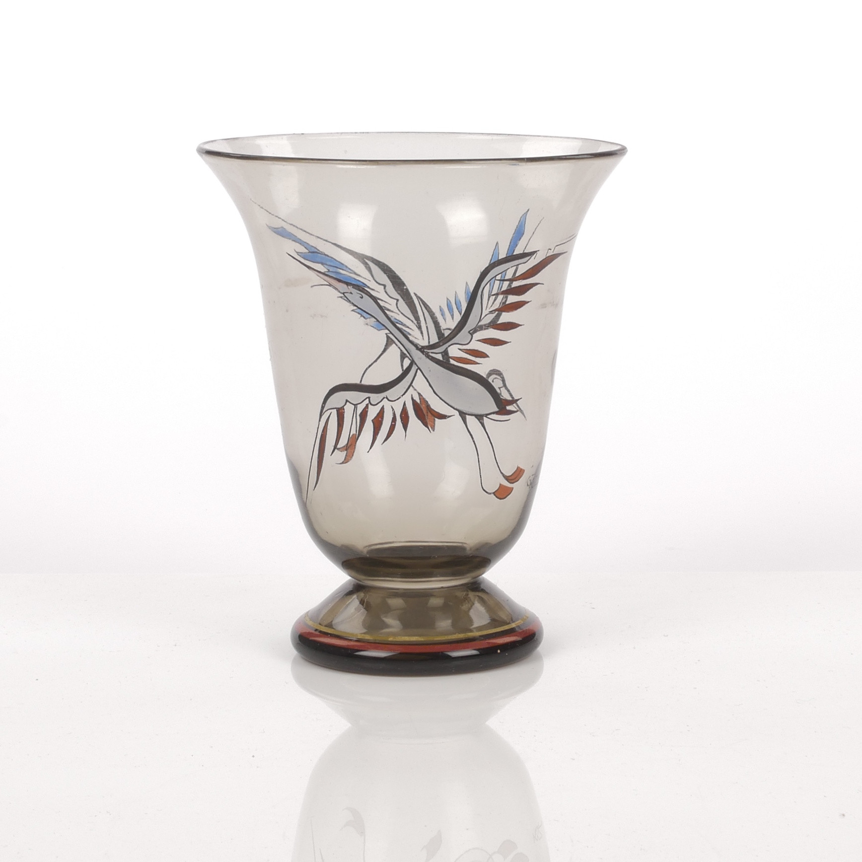 KARL ZENKERT. Vas, med målad dekor av storkfåglar, Åfors, 1920/30-tal, monogramsignerad.
