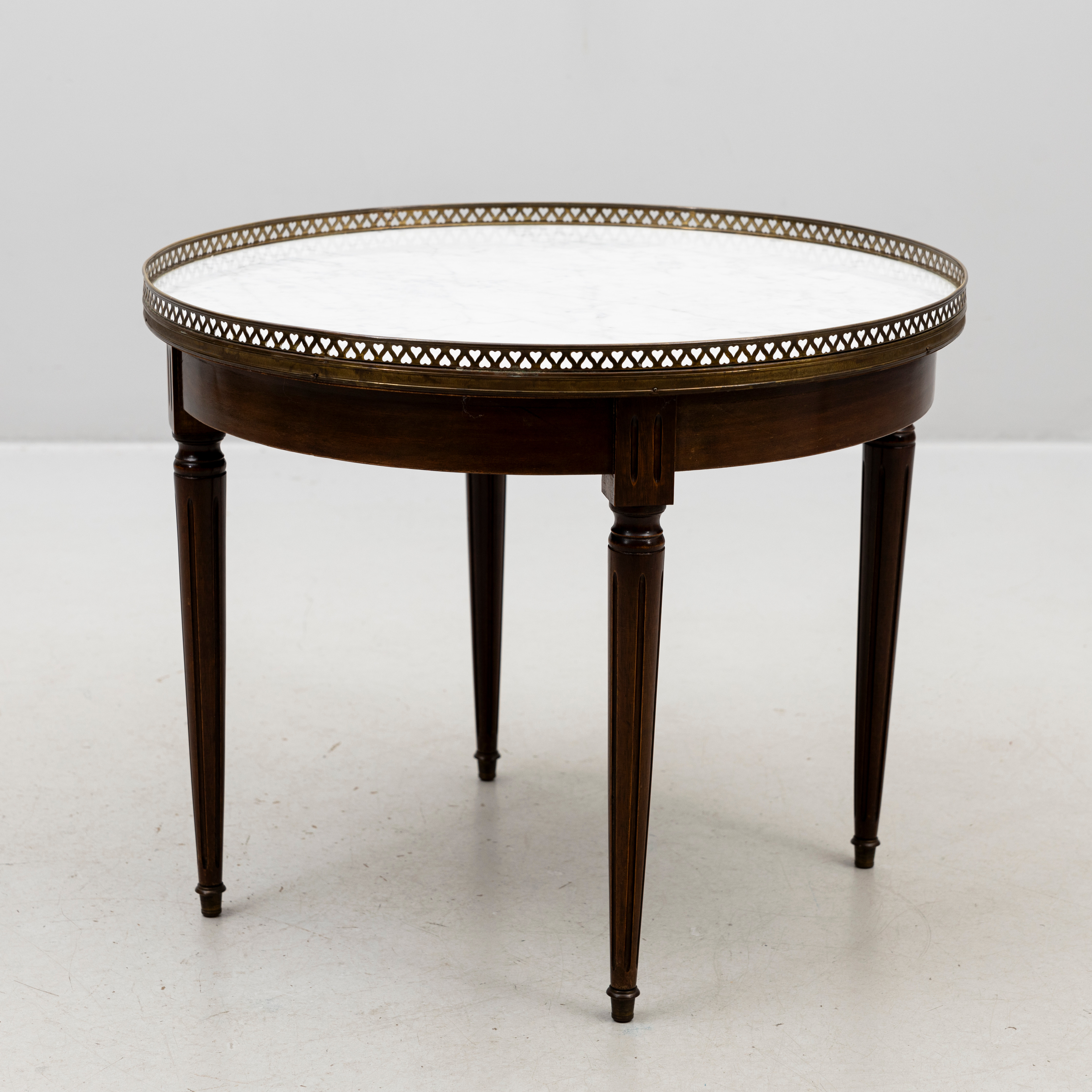 SOFFBORD, mahogny, med stenskiva, Louis XVI-stil, 1800-talets andra hälft.