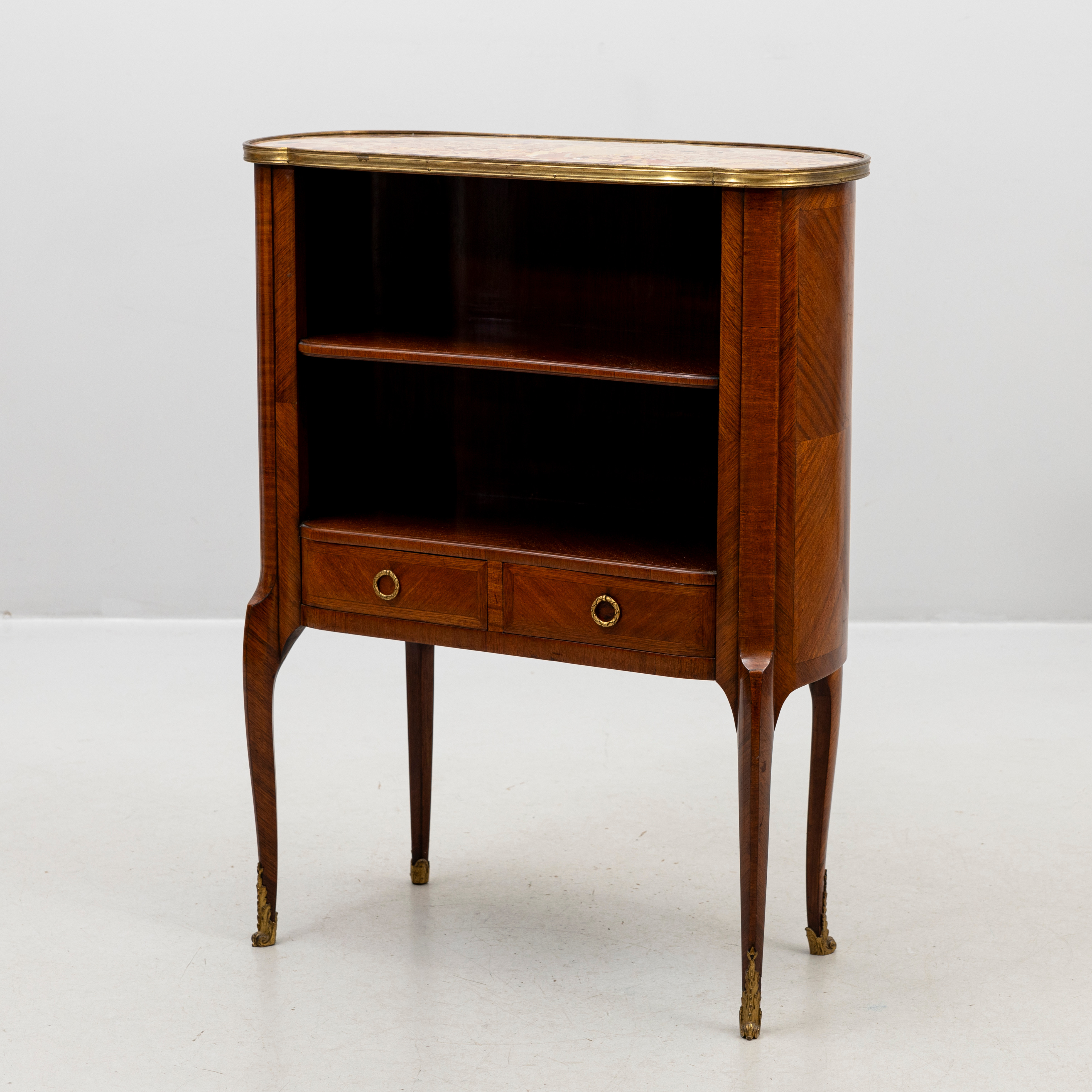BYRÅ, mahogny, med stenskiva, Louis XVI-stil, 1900-tal.