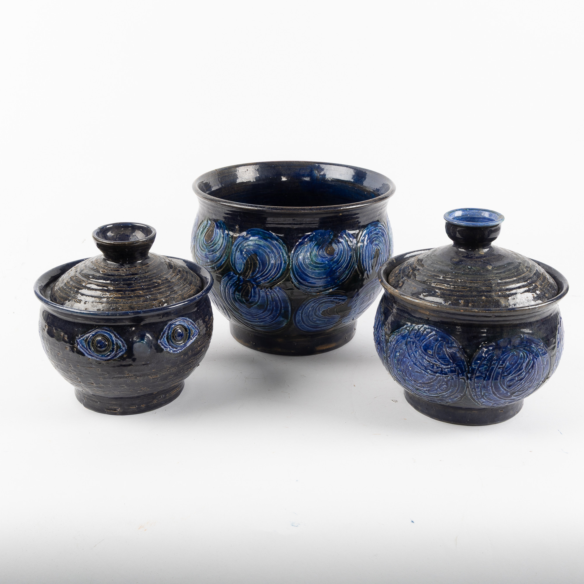 ULLA VIOTTI (1933-2025). Ytterfoder, 3 stycken, glaserat stengods, Wadköping, 1960/70-tal.