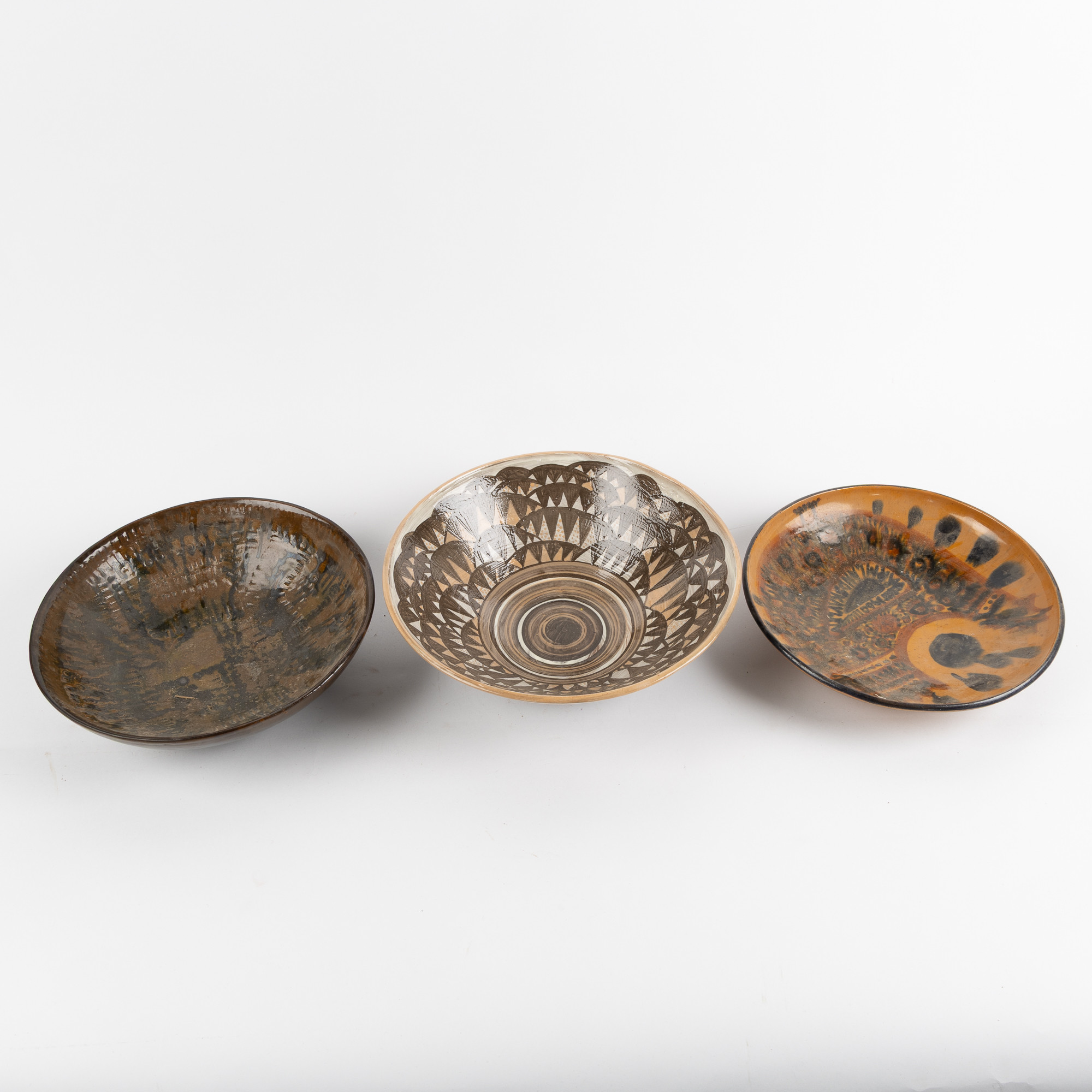 ULLA VIOTTI (1933-2025). Skålar, 3 stycken, glaserat lergods, 1950/60-tal, bl a Karlskoga.