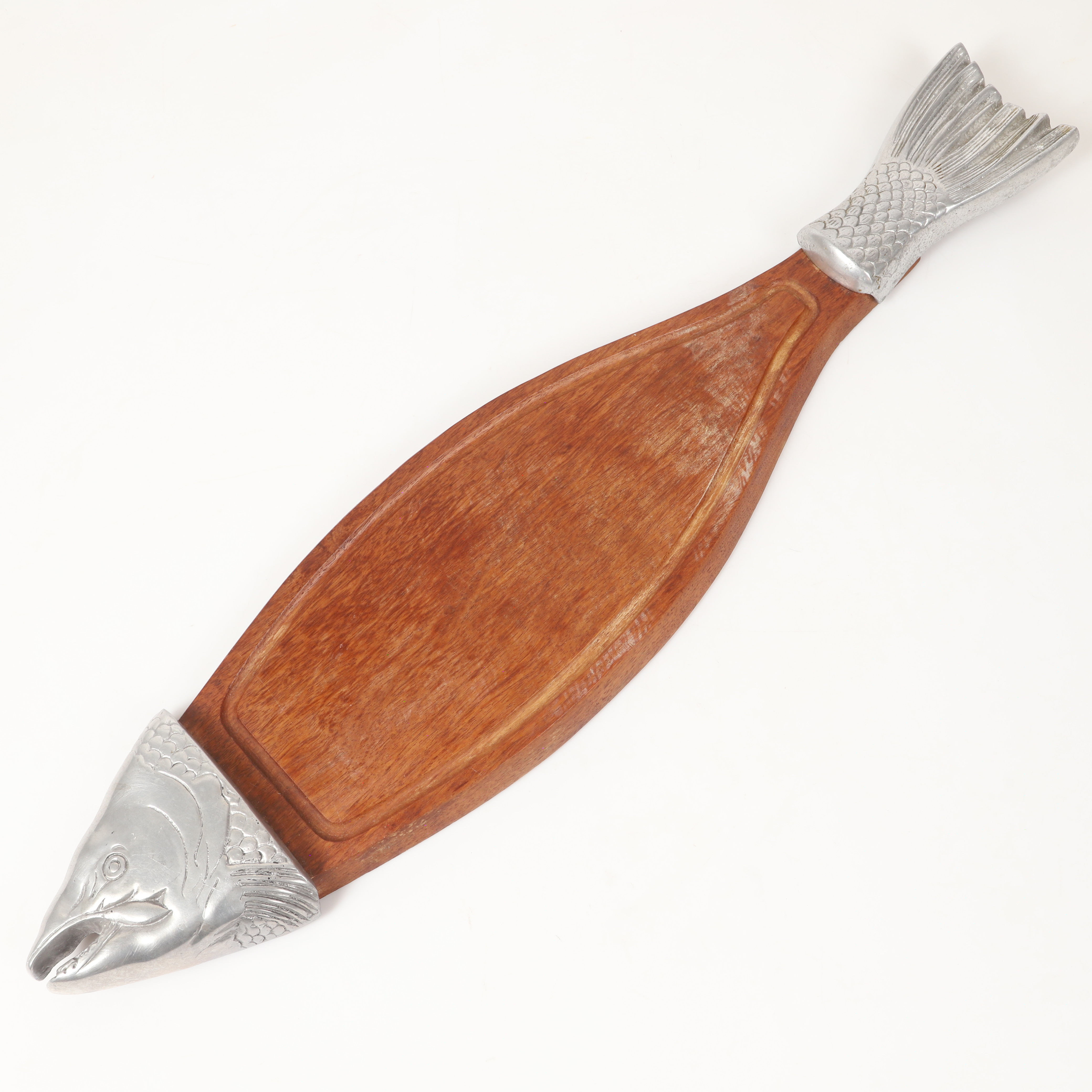 FISKBRÄDA, teak och metall, 1900-talets andra hälft.