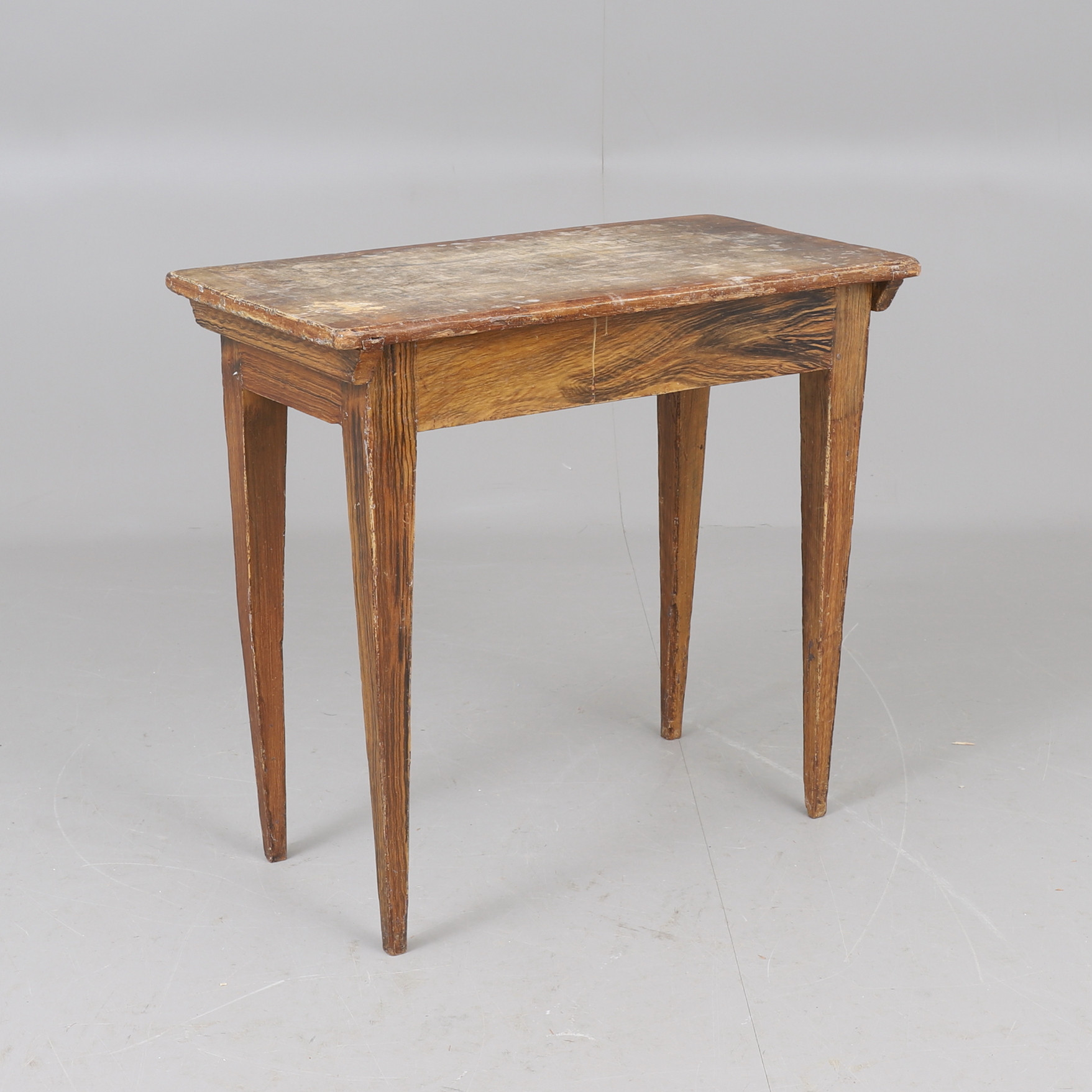 BORD, trä, ådringsmålat, 1800-tal.