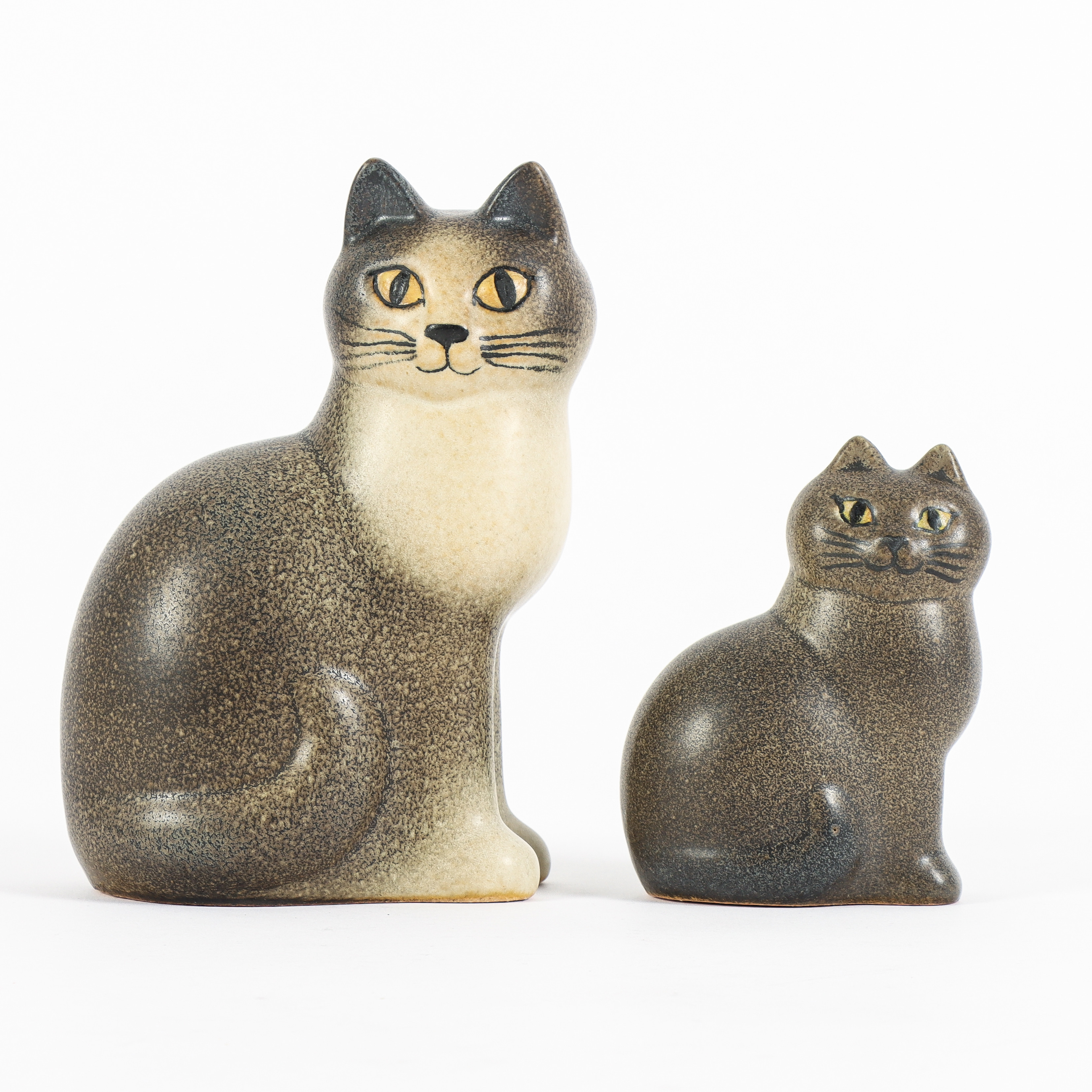 LISA LARSON. Figuriner 2 stycken, "Katter", stengods, Gustavsberg.