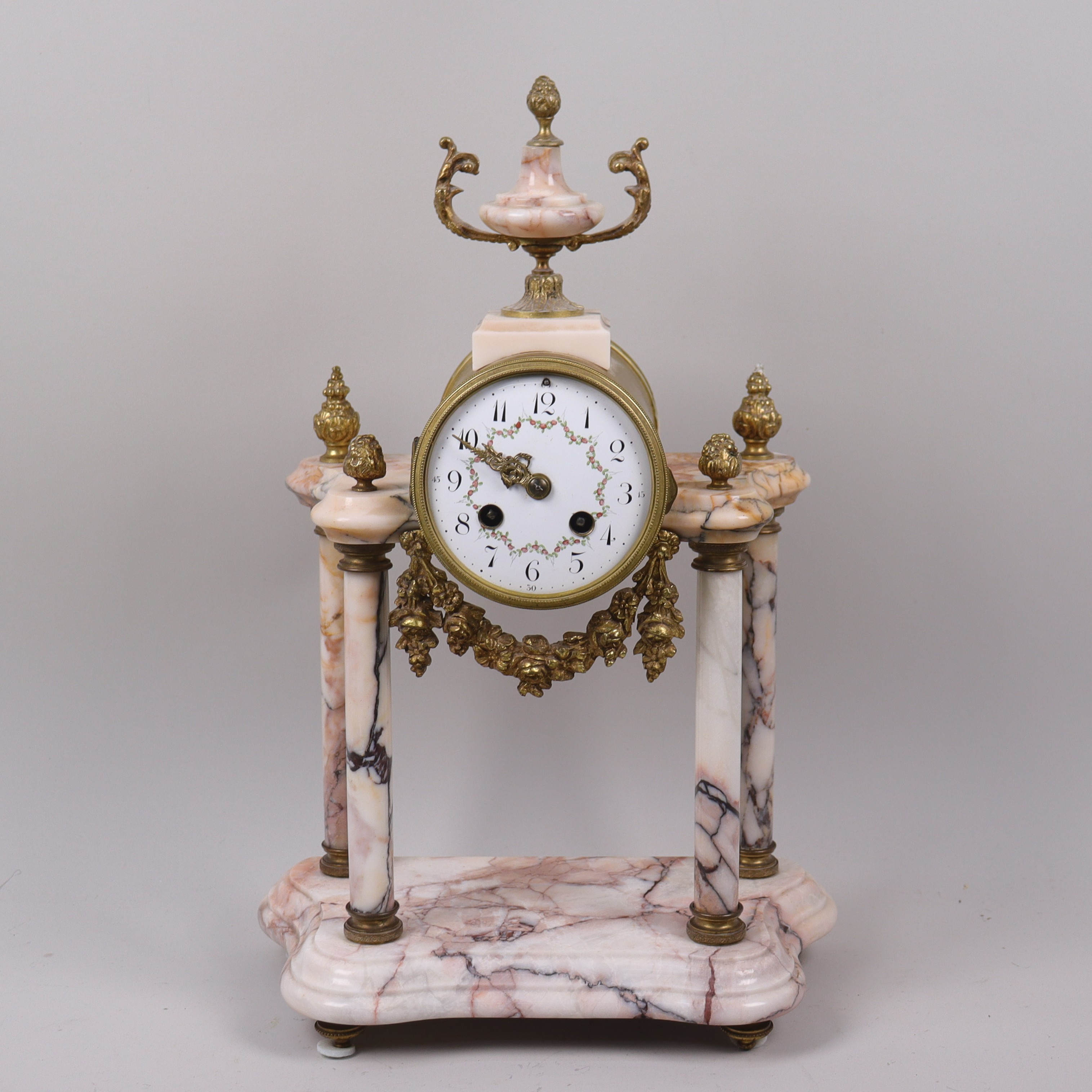 BORDSPENDYL, gustaviansk stil, 1800/1900-tal.