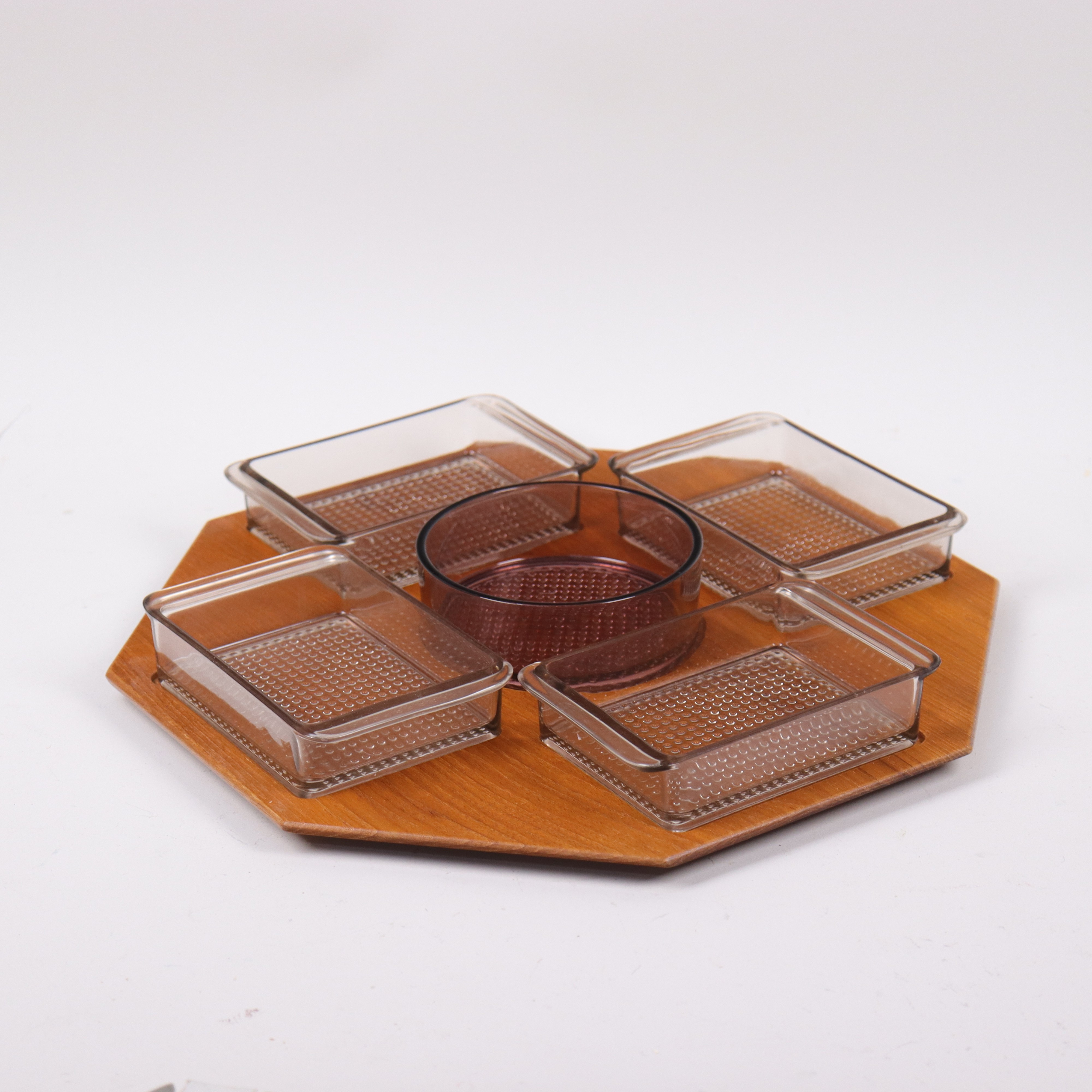 SERVERINGSBRICKA med glasskålar, Karl Holmberg AB, glas och teak, 1970-tal.