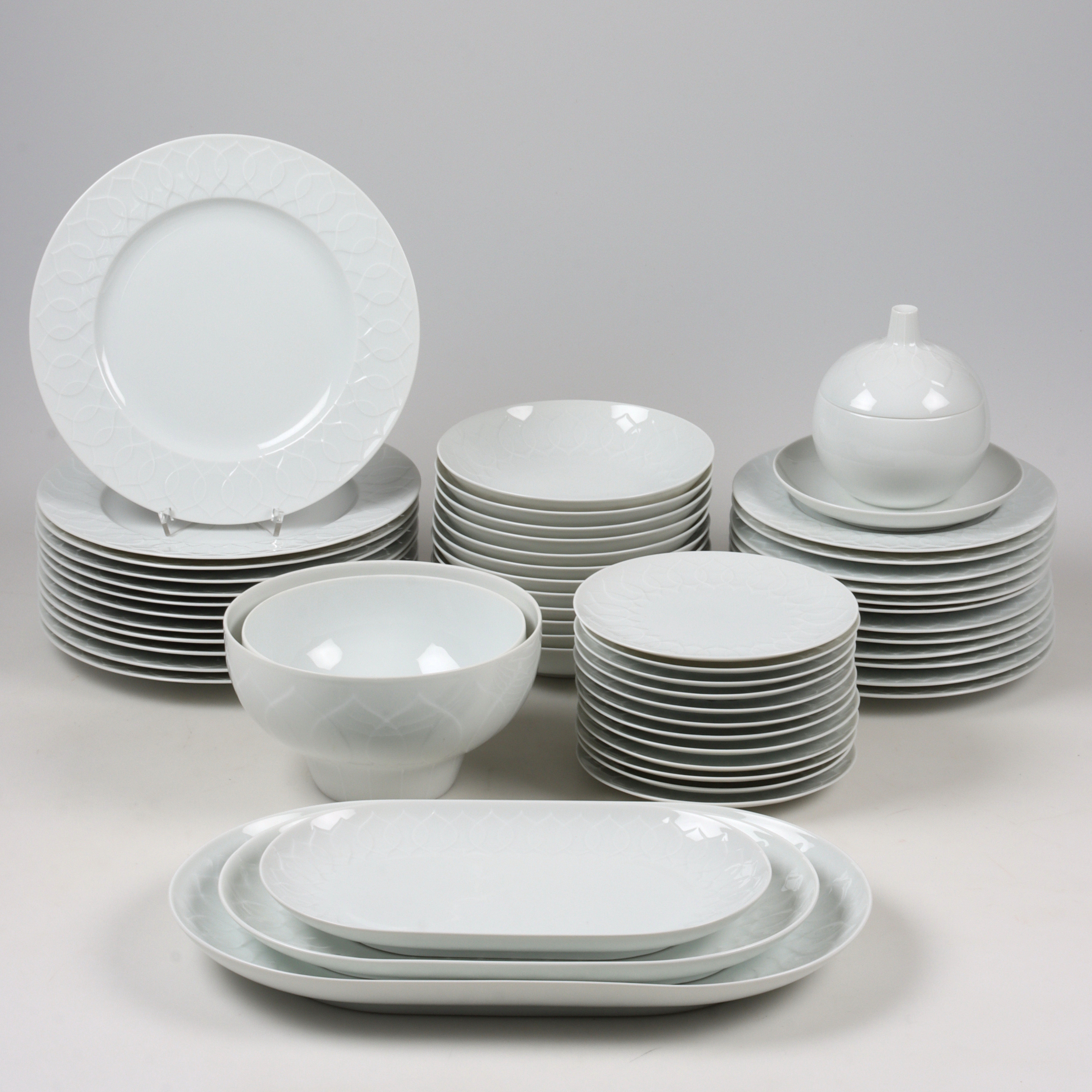 BJÖRN WIINBLAD. Matservisdelar, 53 st, porslin, Rosenthal, Tyskland.