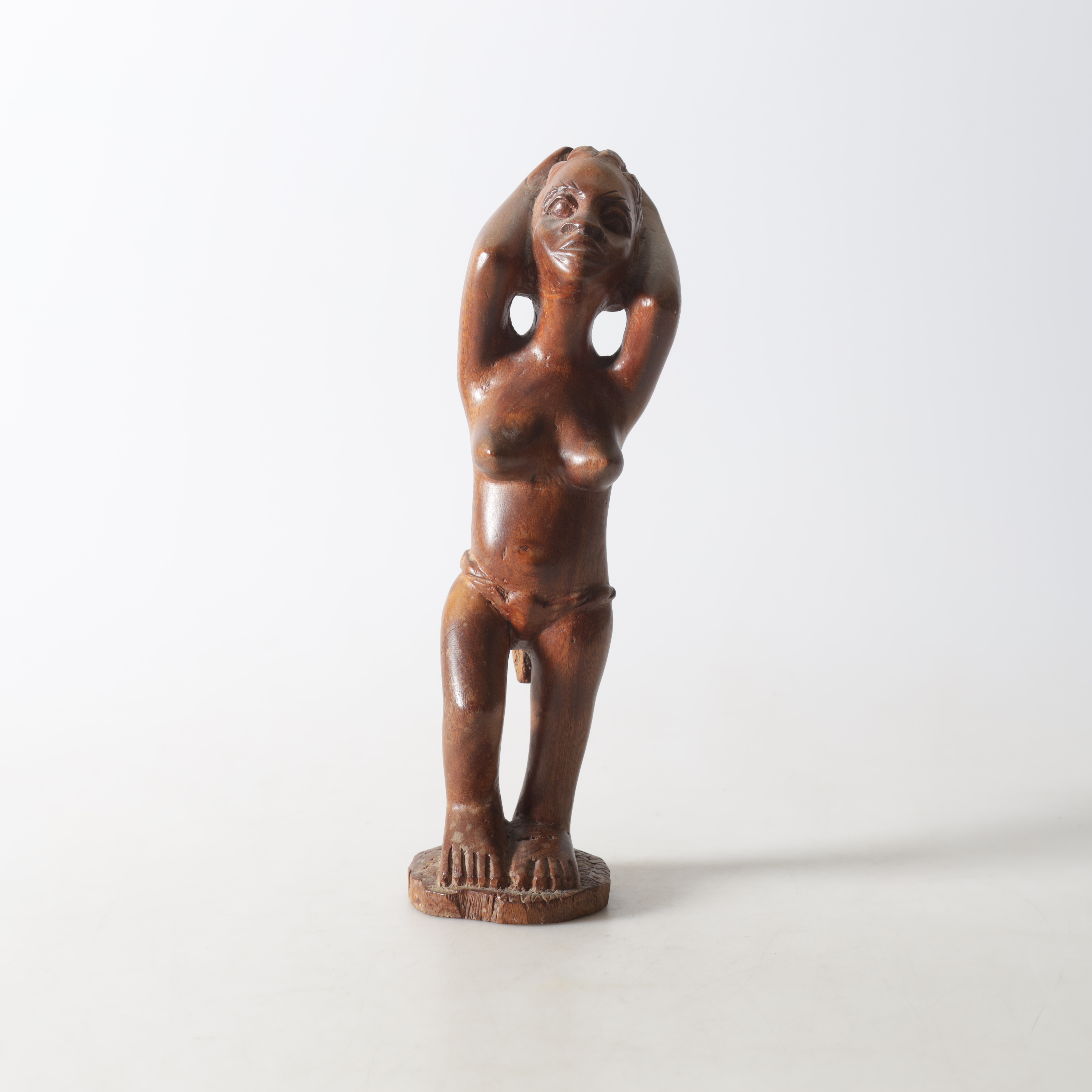 FIGURIN, snidat trä, 1900-tal.