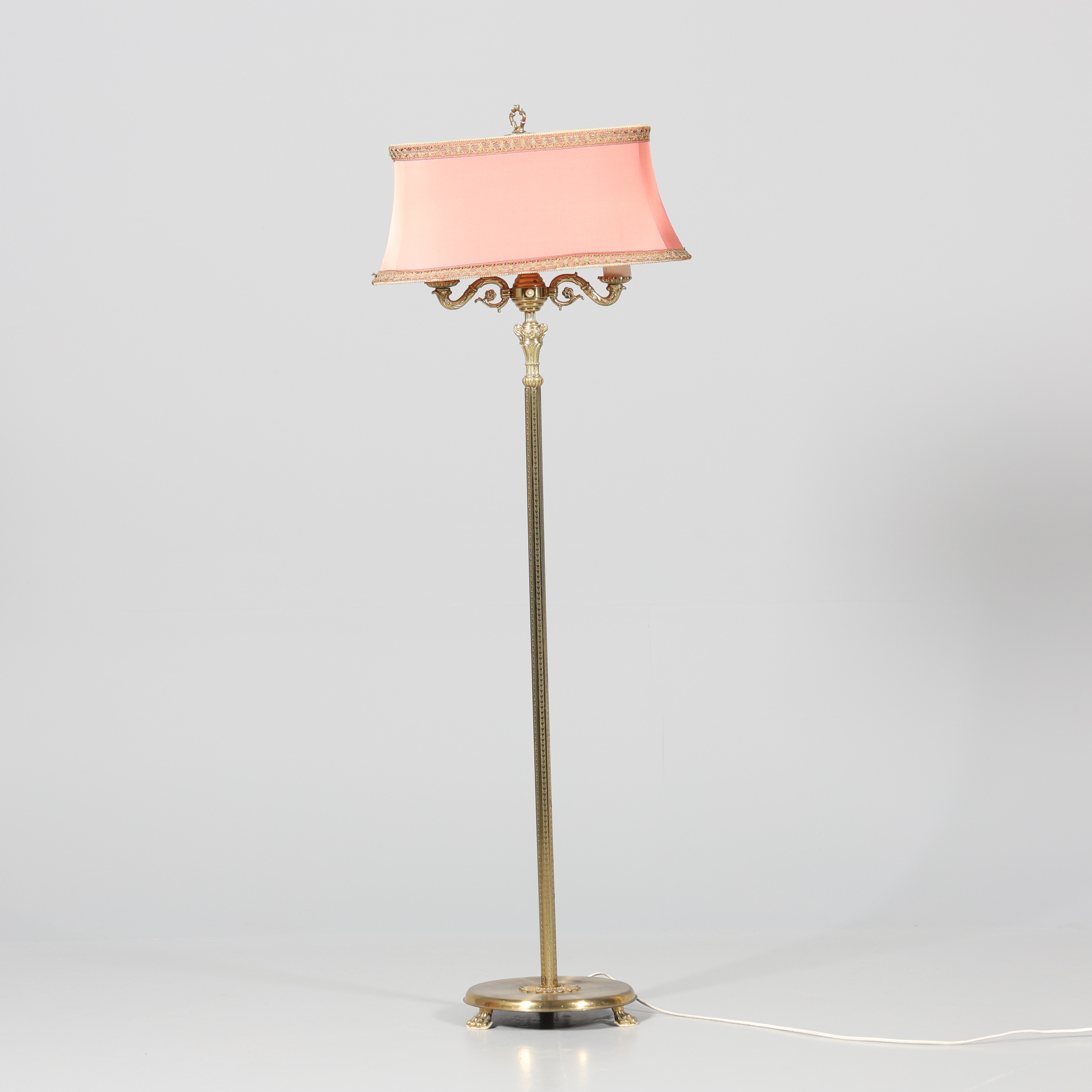 GOLVLAMPA, metall, 1900-tal.