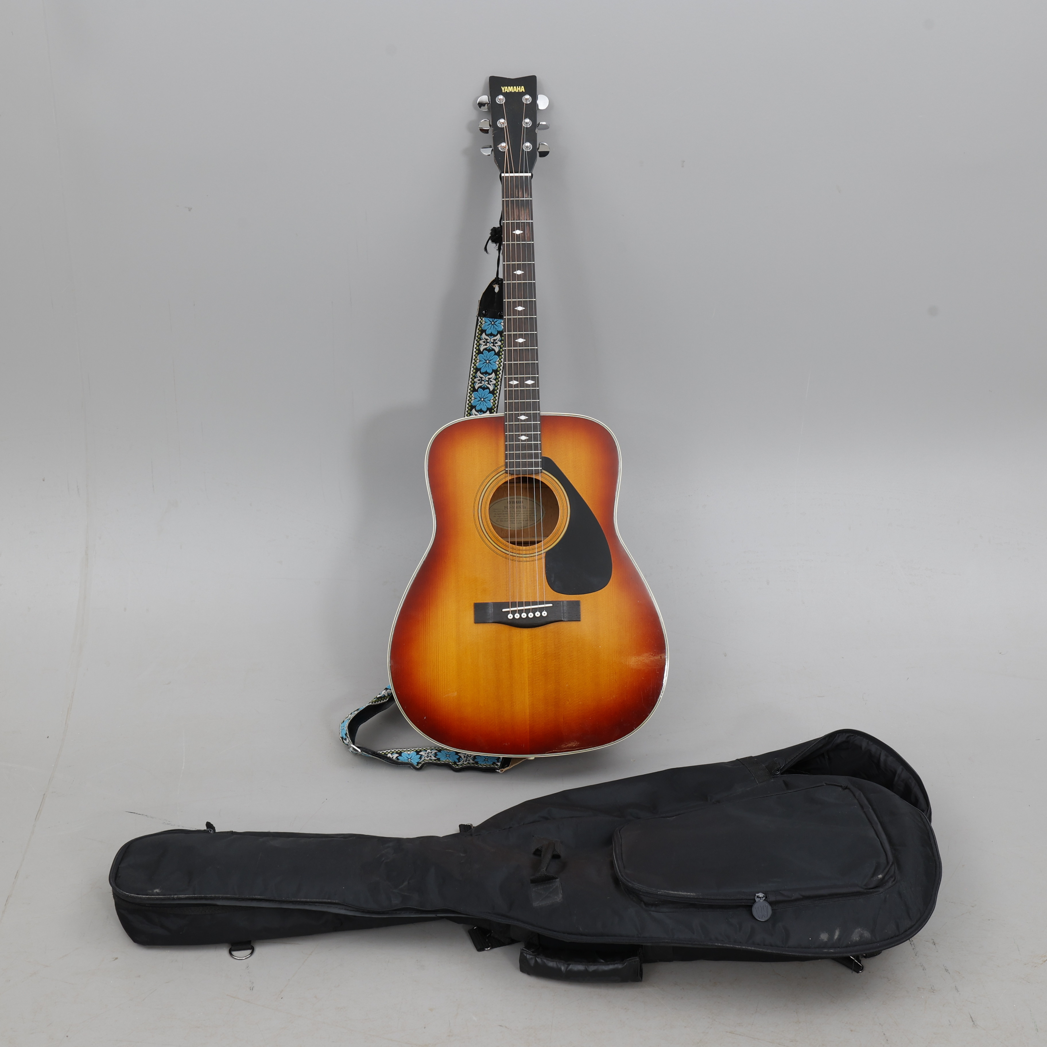 GITARR, akustisk, Yamaha FG-336BII, samt tygfodral.