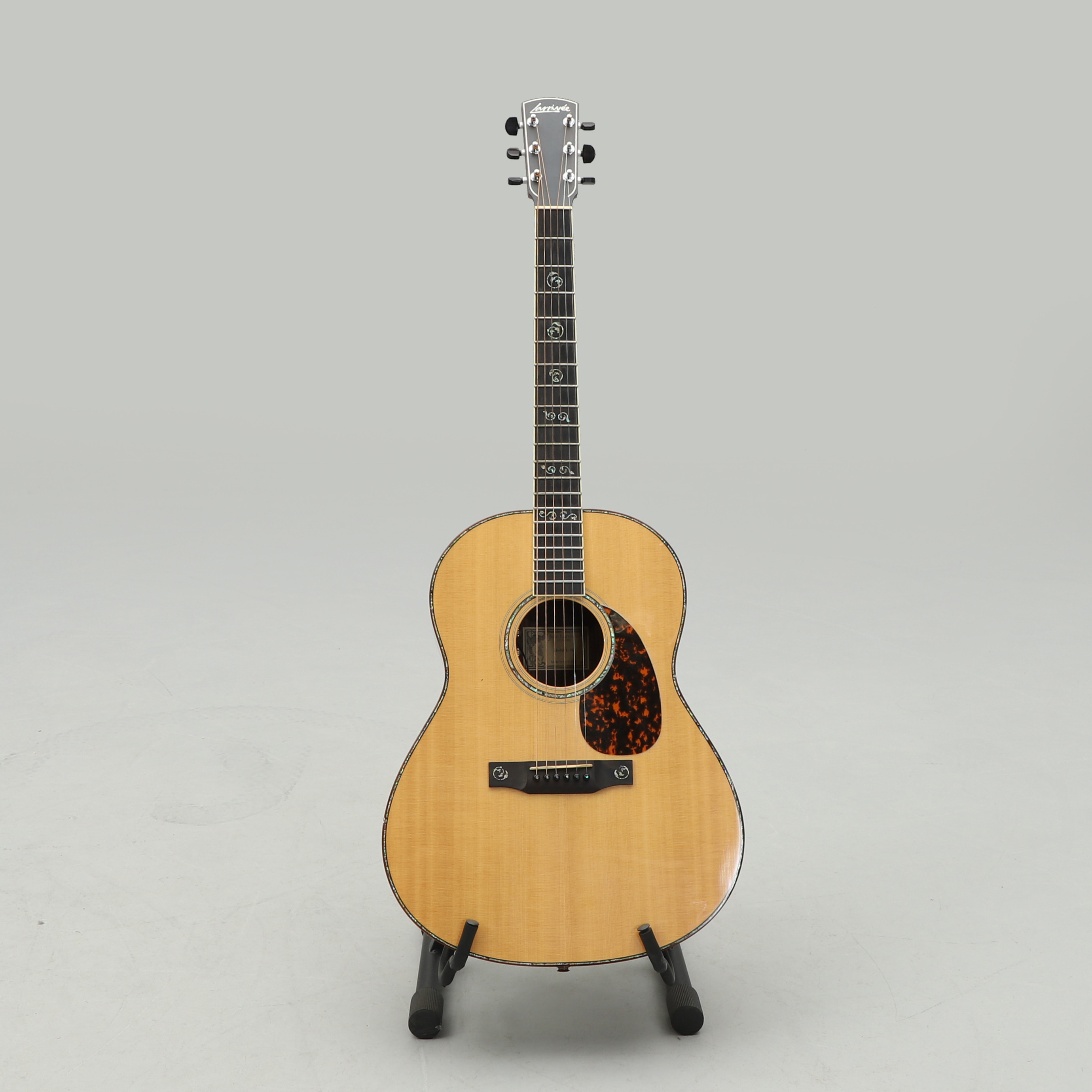 AKUSTISK GITARR, Larrivée, modell L-10, USA 2008.