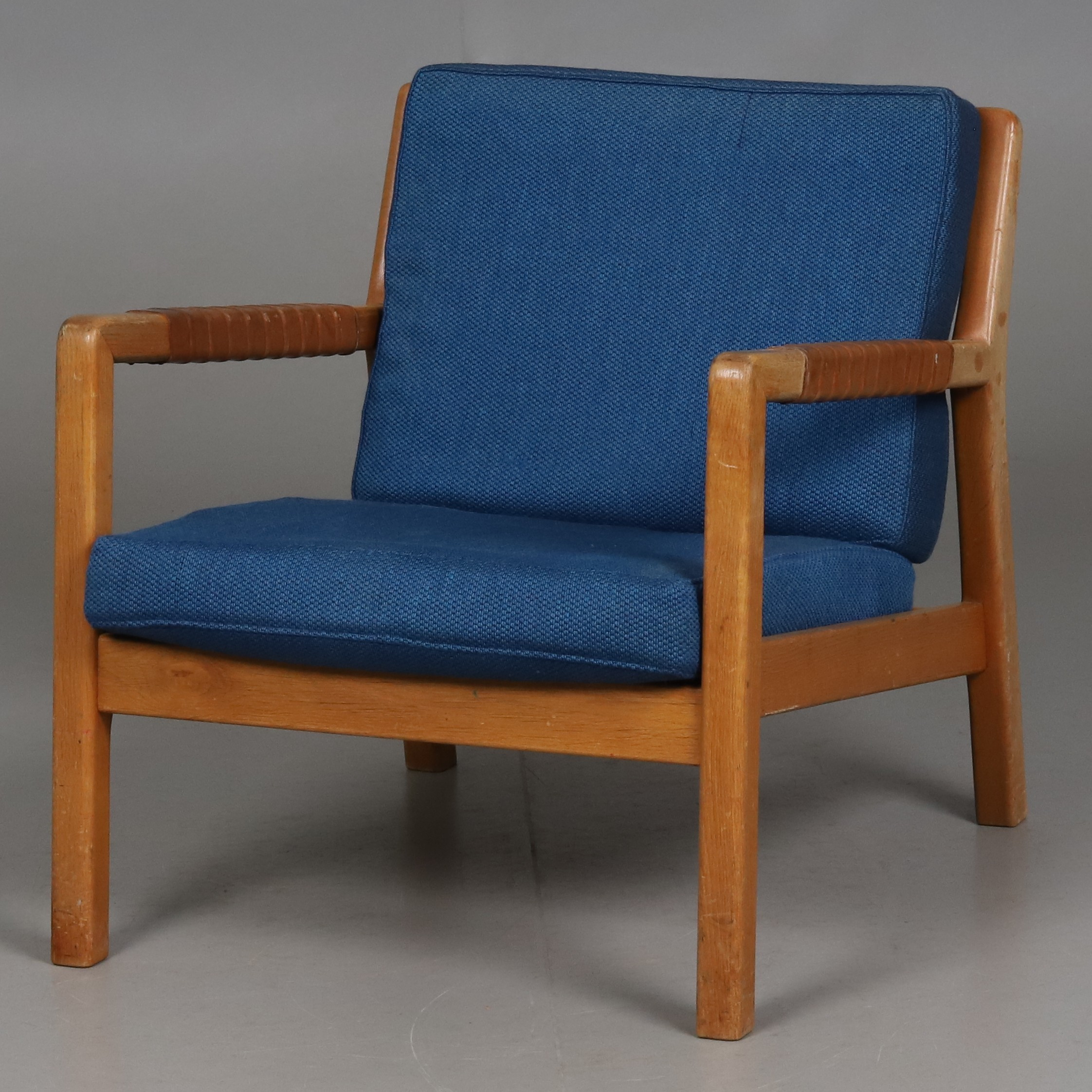 CARL-GUSTAF HIORT AF ORNÄS. FÅTÖLJ, "Studio", Puunveisto, Finland, formgivningsår 1954.