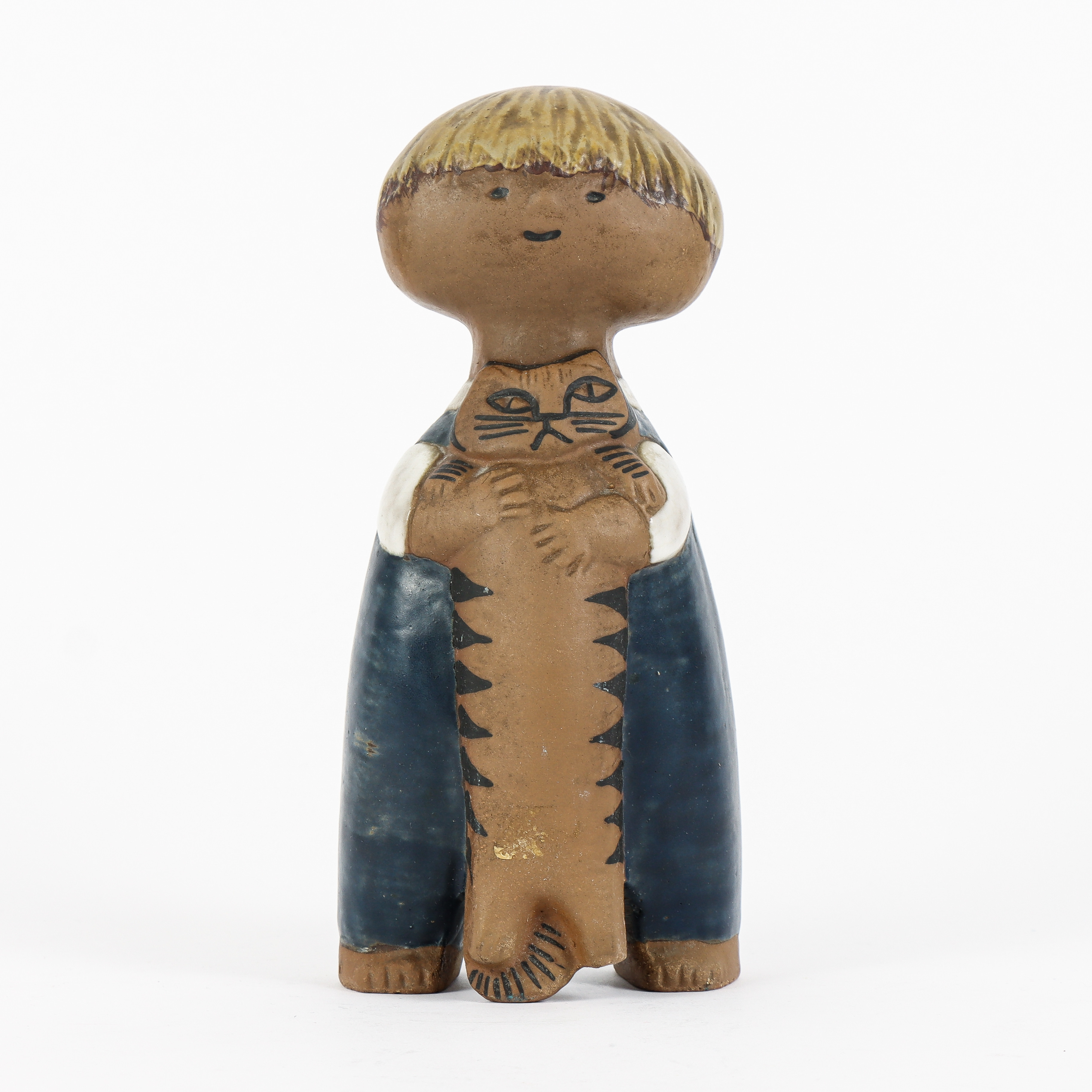 LISA LARSON. Figurin, "Pelle", ur serien Larsons ungar, stengods, Gustavsberg.