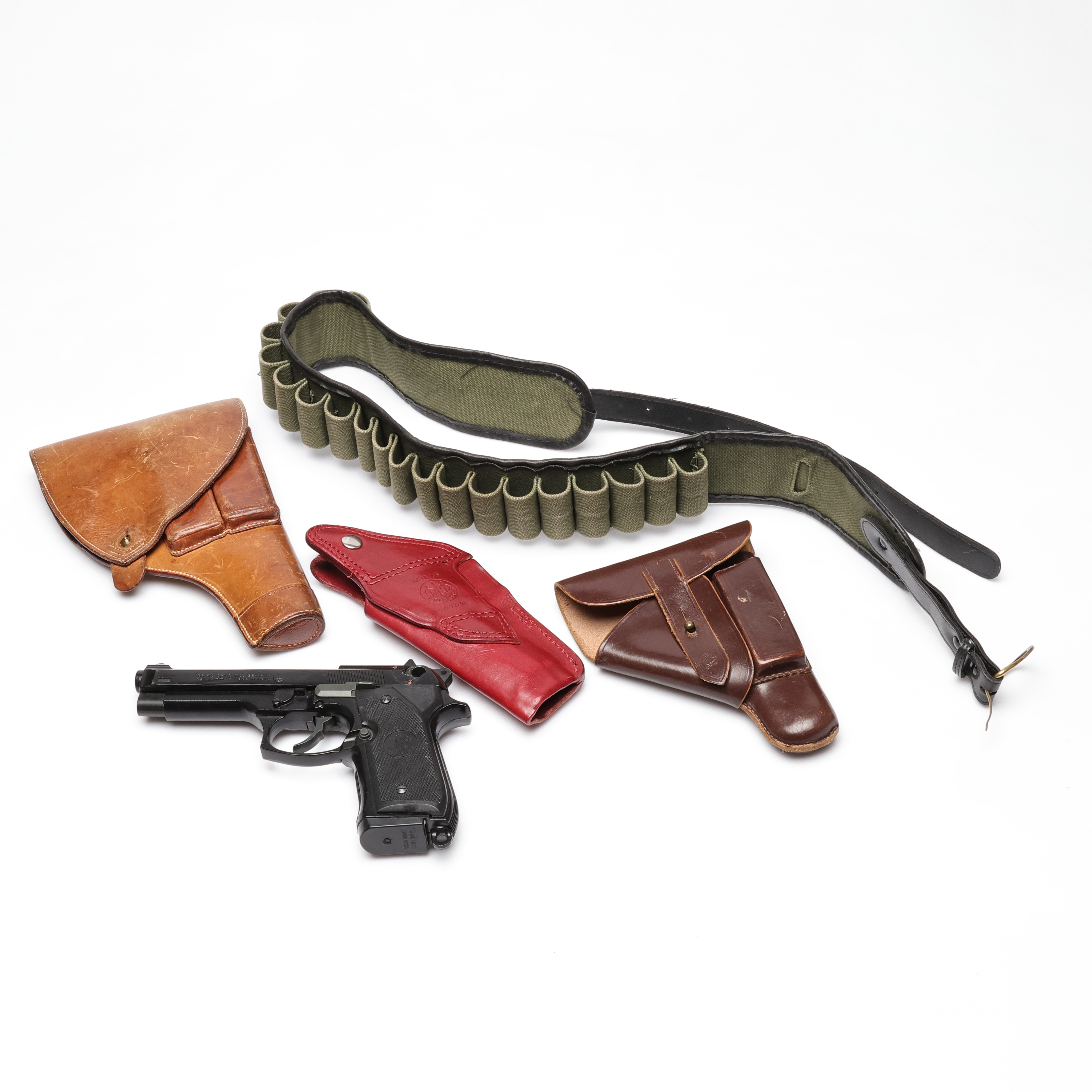 PISTOL, replika, brixia arms mod 92 samt, HÖLSTER samt PATRONBÄLTE.