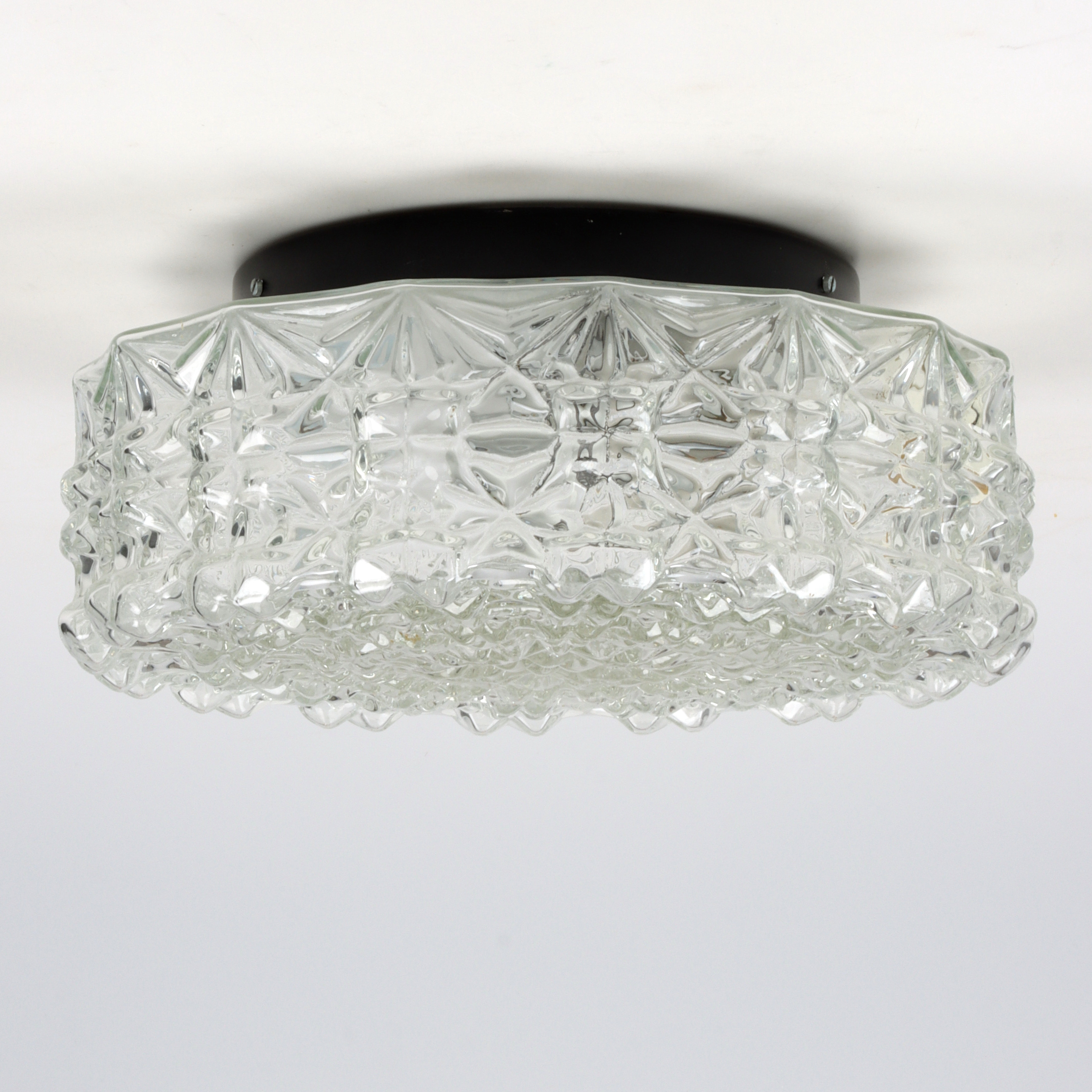 TAKLAMPA, glas, 1900-talets andra hälft.