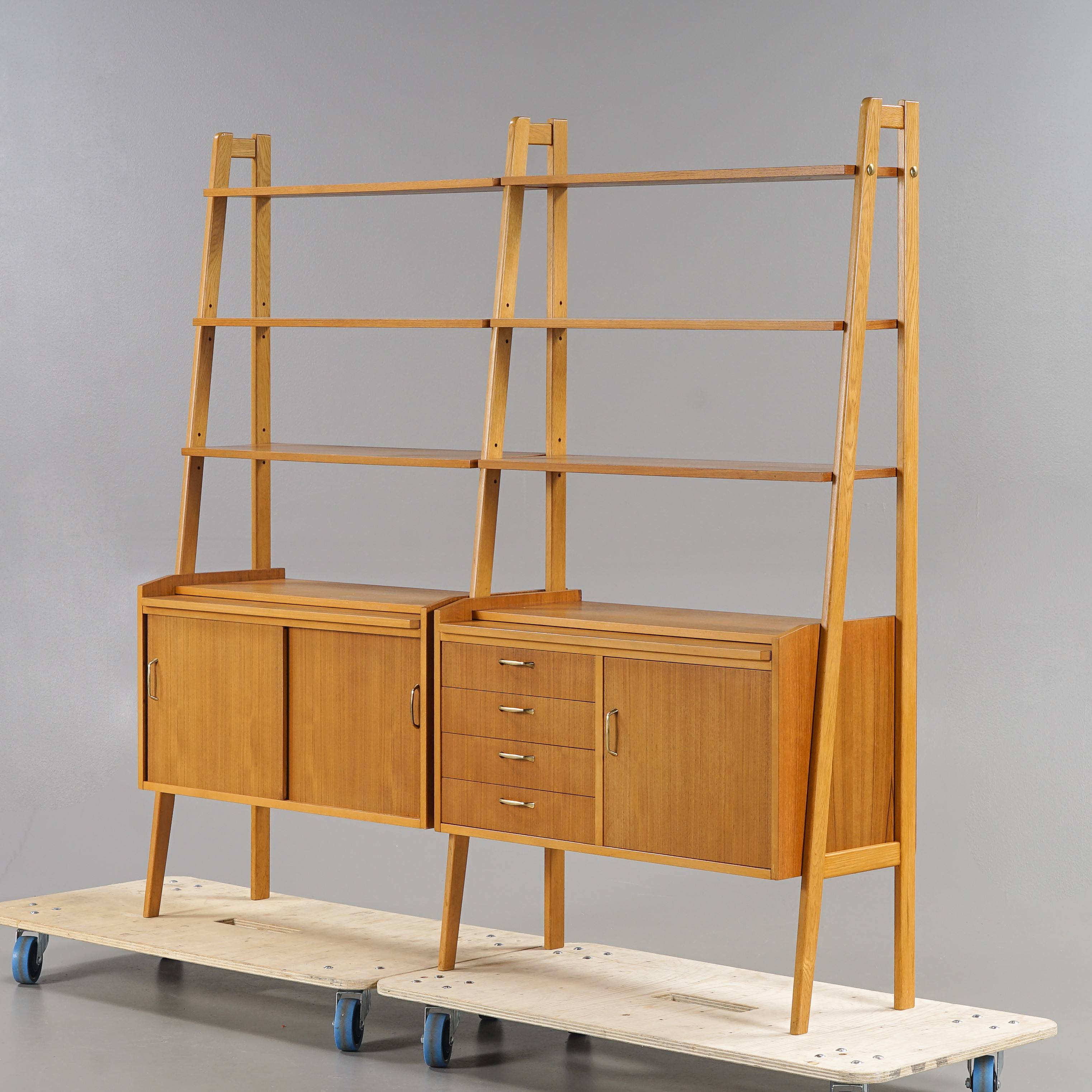 BOKHYLLA Teak och ek, 1950/60-tal.