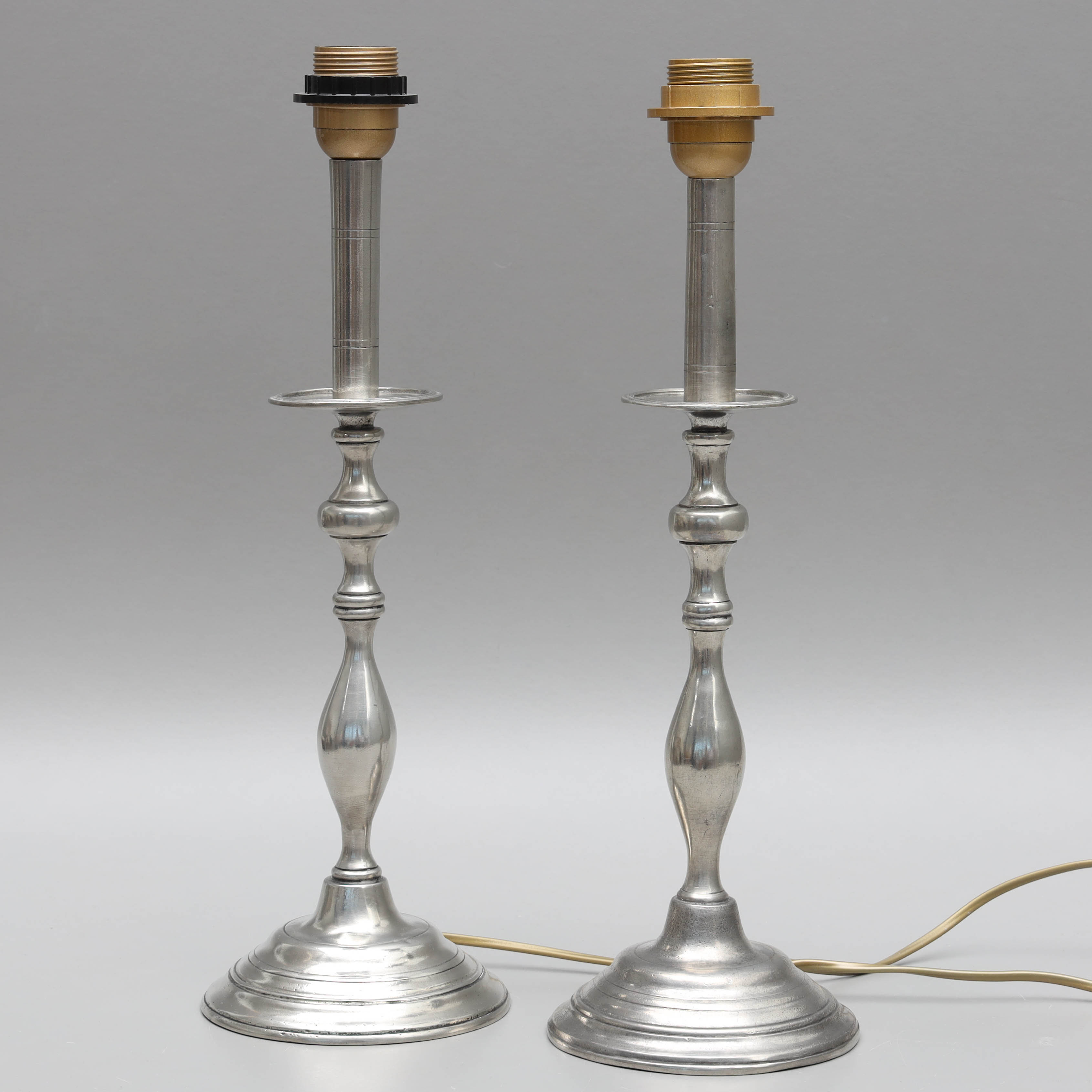 BORDSLAMPOR, 2 st, tenn, 1900-talets senare del.