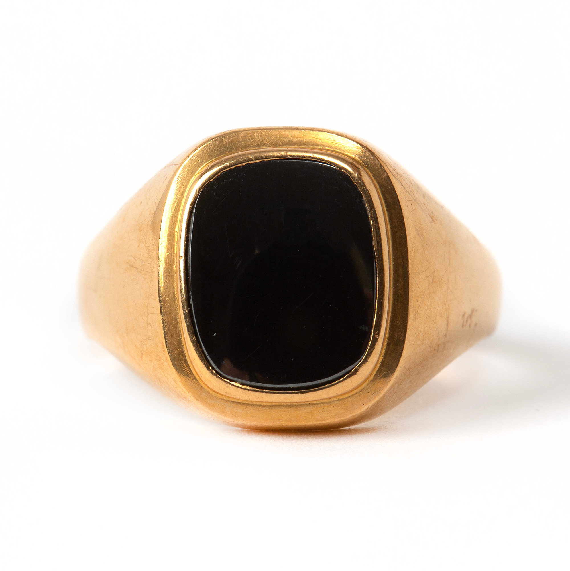 RING, 18K guld med hematit, Ceson, Göteborg, 1977.