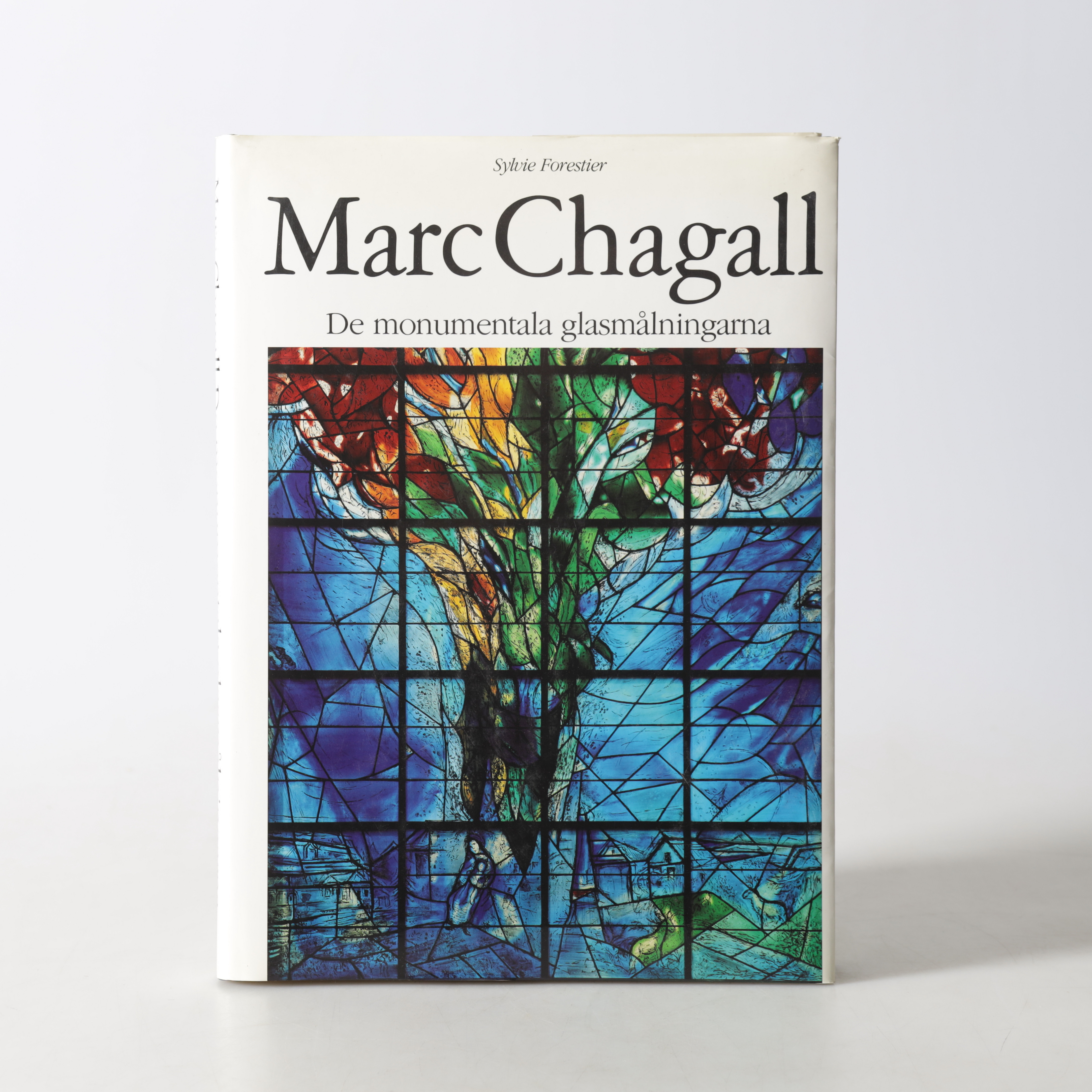 BOK, "Marc Chagall, De monumentala glasmålningarna, Sylvie Forestier.