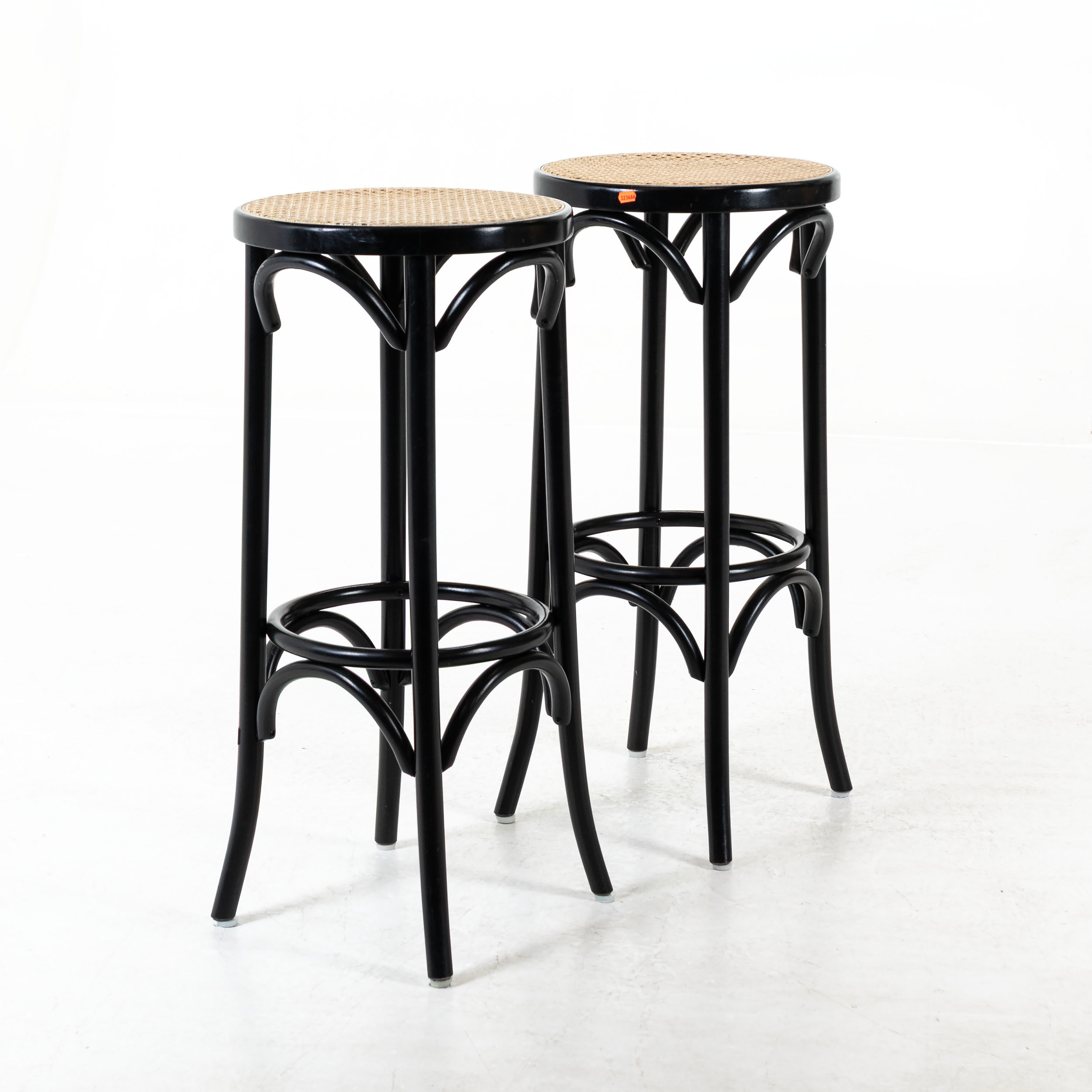 BARSTOLAR, ett par, "Thonet", Fameg, samtida.