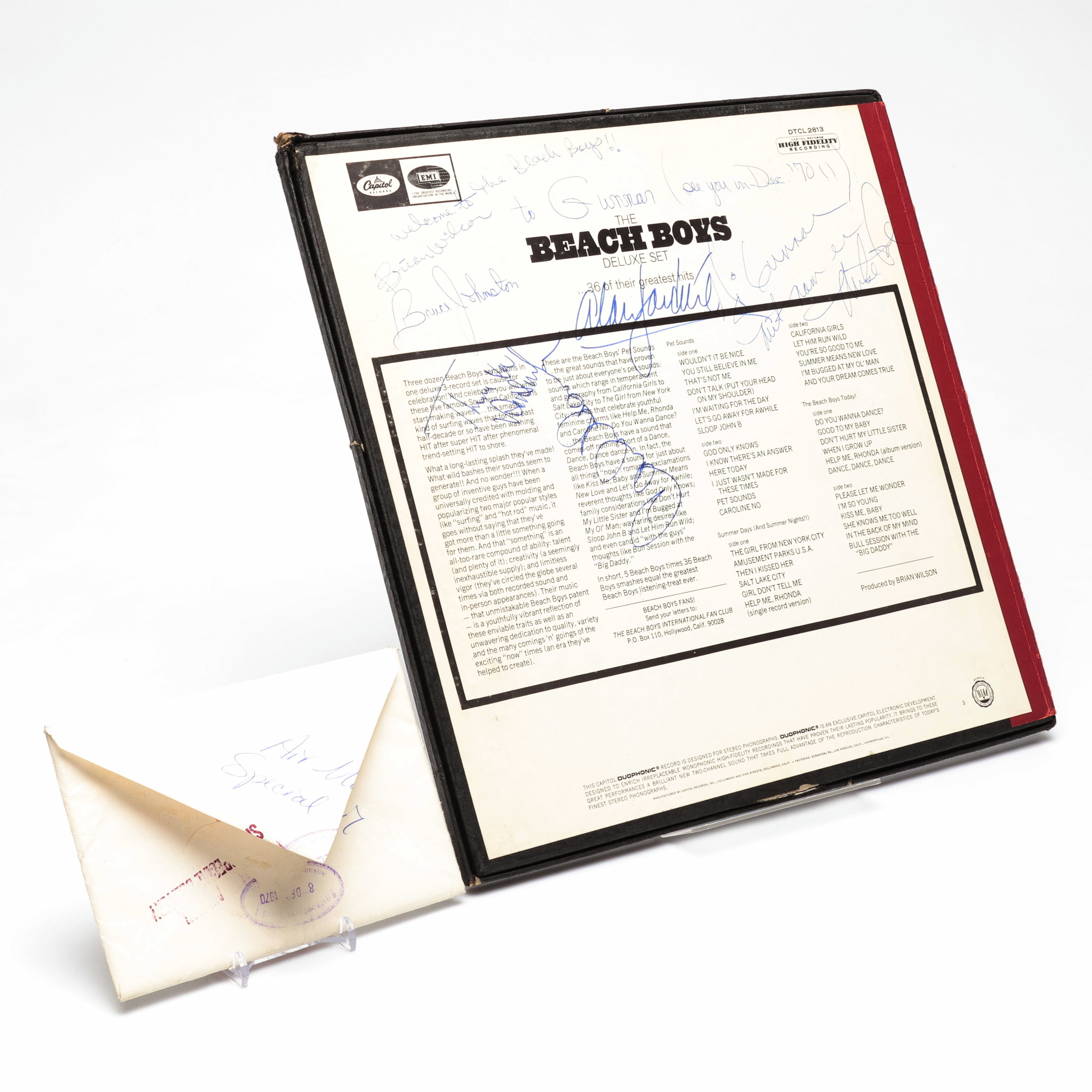 THE BEACH BOYS. autografer, LP deluxe album, The Beach Boys med brev från.