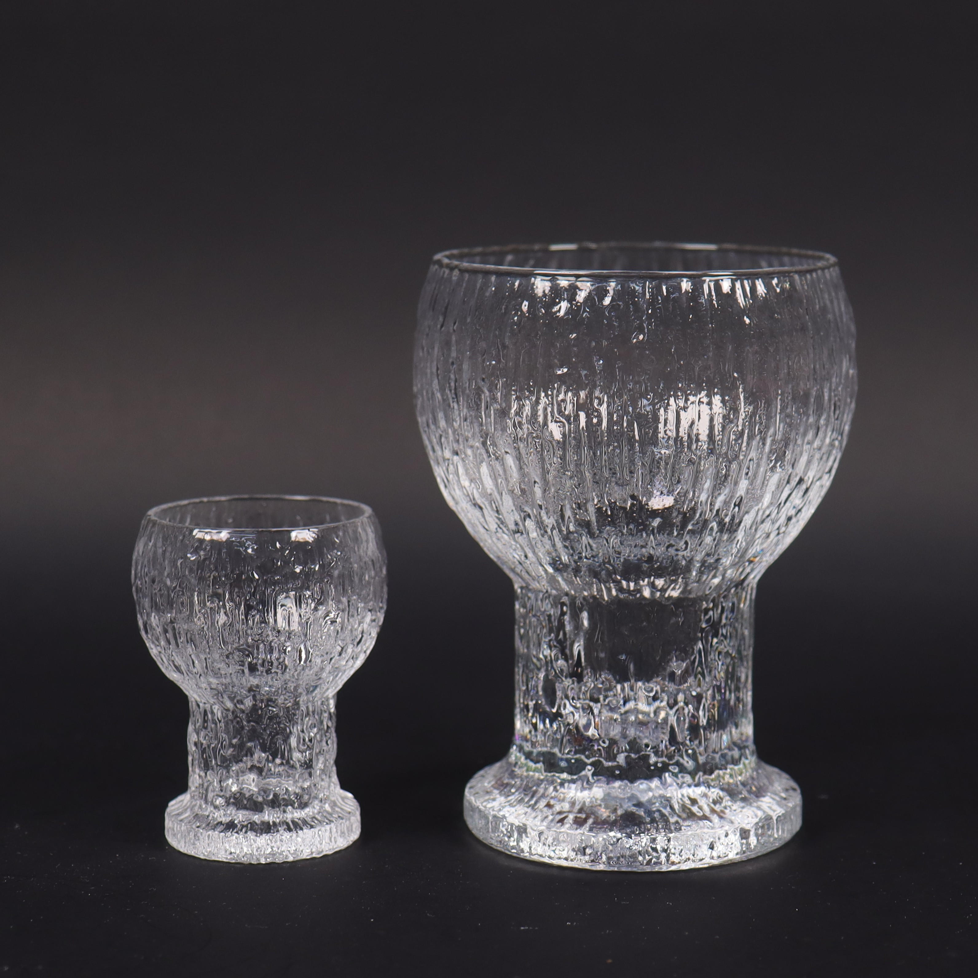 TIMO SARPANEVA. "Kekkerit", 11 delar, öl och snapsglas, Iittala, Finland.