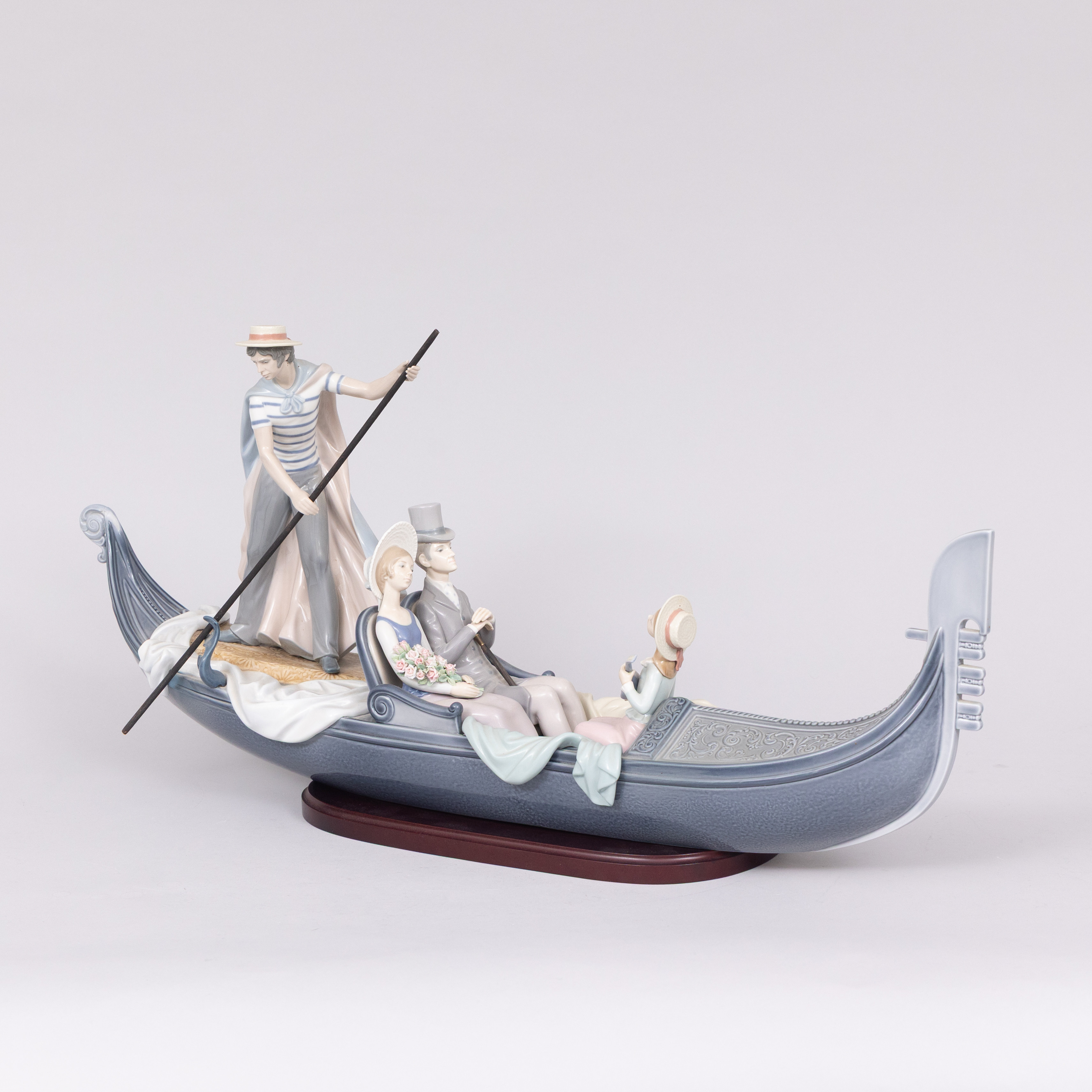 FRANCISCO CATALÁ. "Venetian Serenade", figurgrupp i porslin, signerad och numrerad, Lladro.