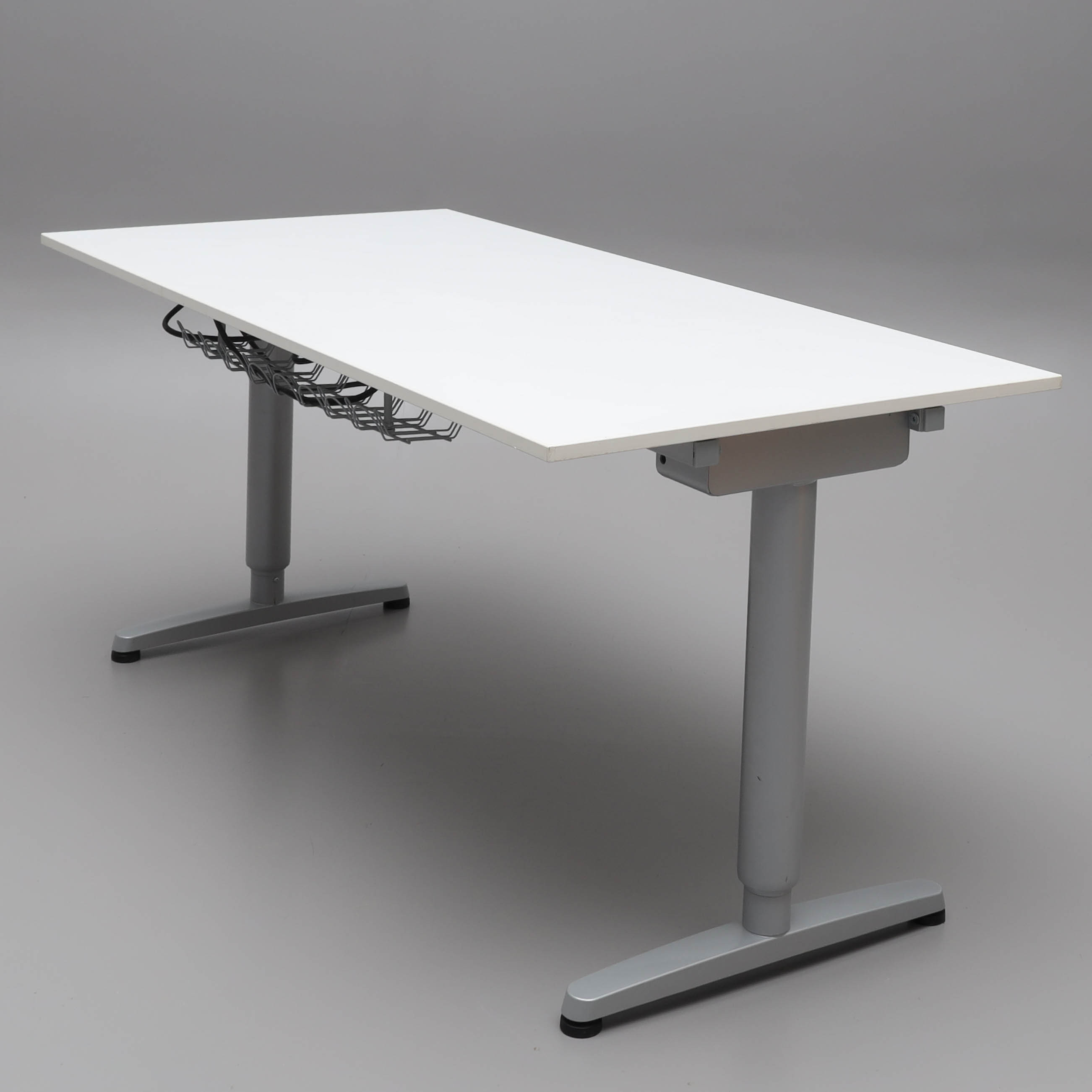SKRIVBORD, elektriskt höj/sänkbart, Linak.
