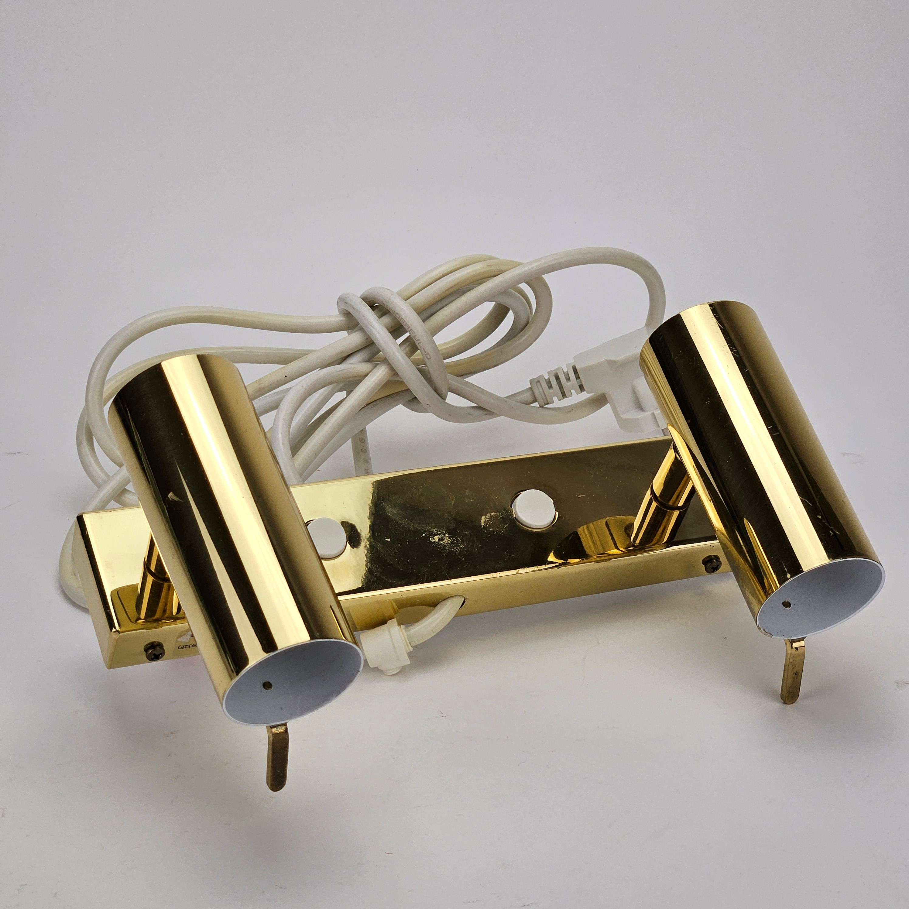 VÄGGLAMPA, mässing, sannolikt "Puck", Åke Hultgren, Örsjö.