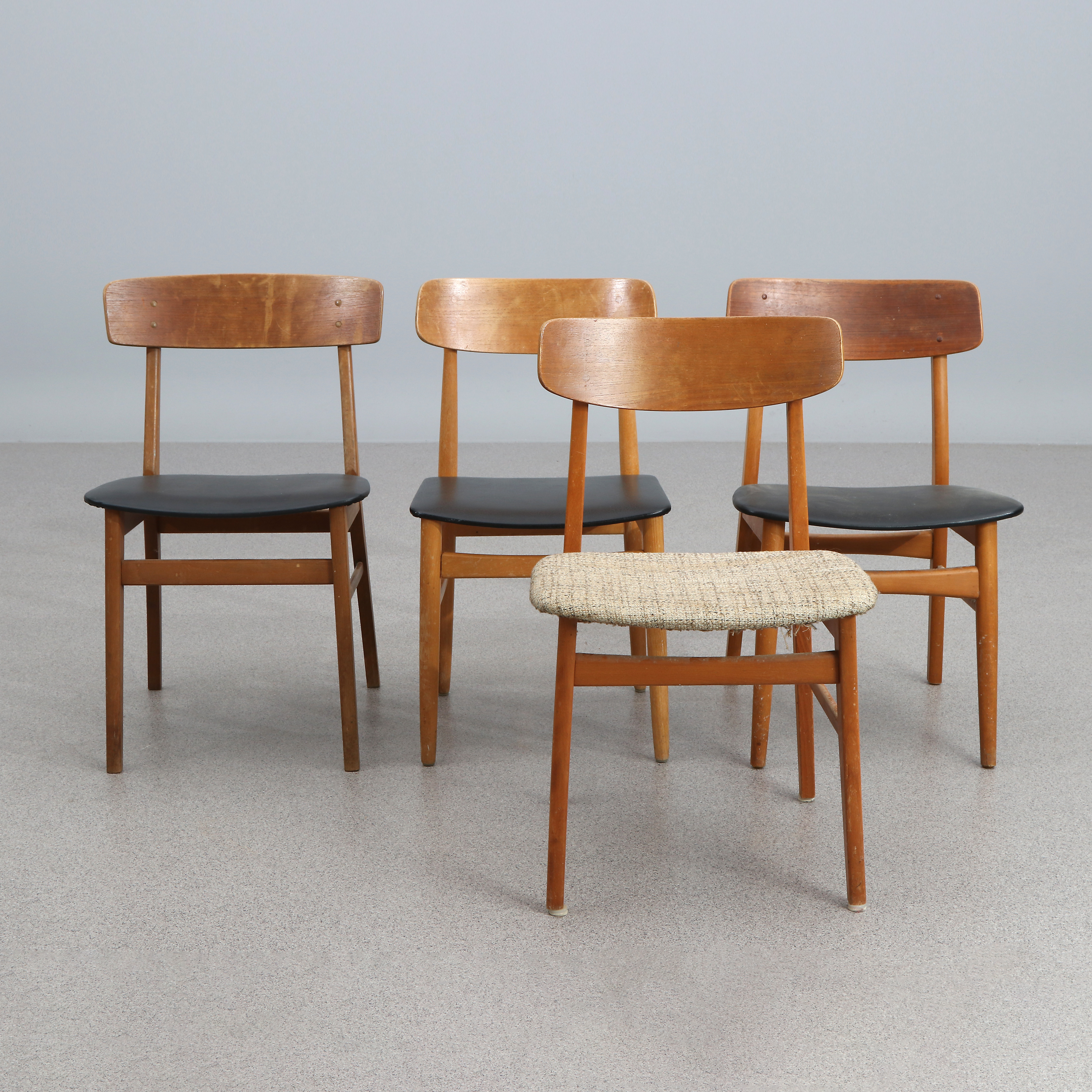 STOLAR, FYRA ST. Teak och bok. Olika modeller. 1950/60-tal.