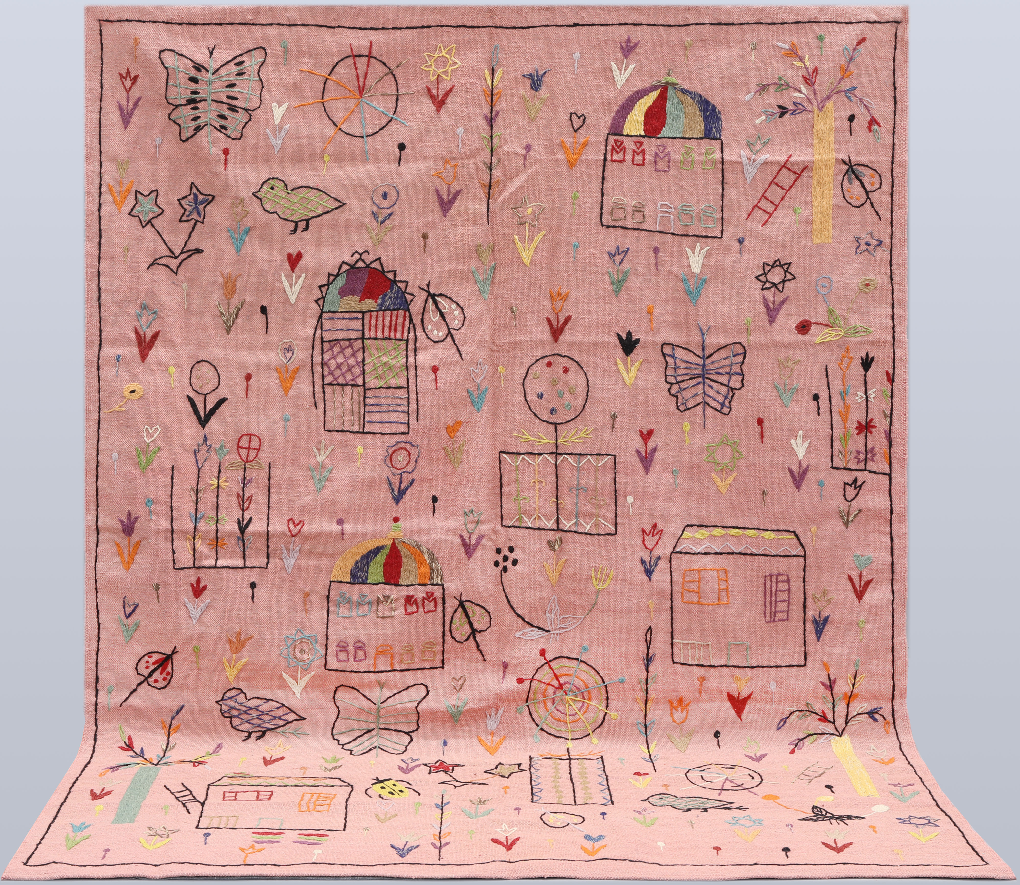 ORIENTMATTA, kelim med handbroderad dekor, handvävd, fodrad baksida, ca 242 x 188 cm.