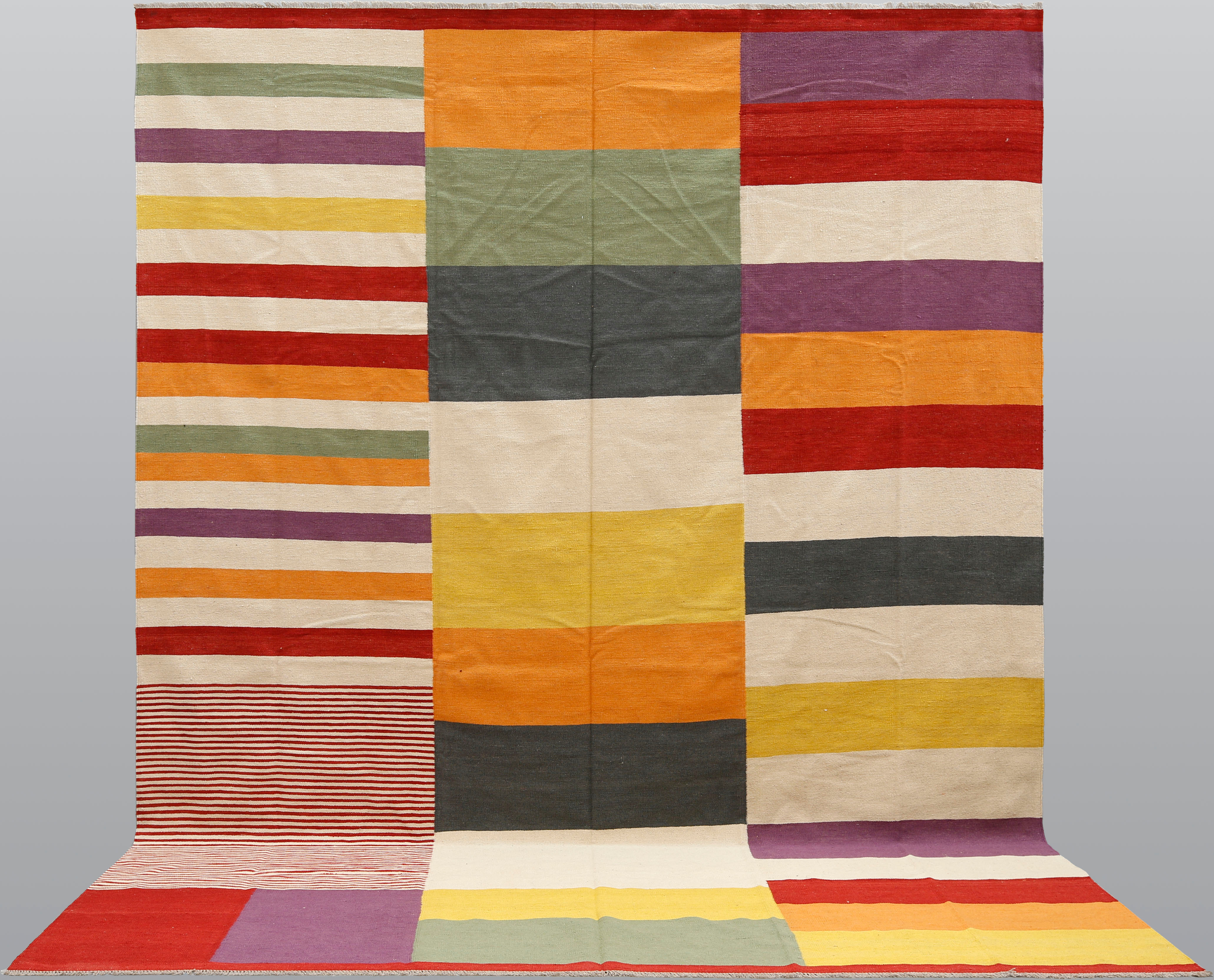 ORIENTMATTA, kelim, modern design, ca 395x297 cm.