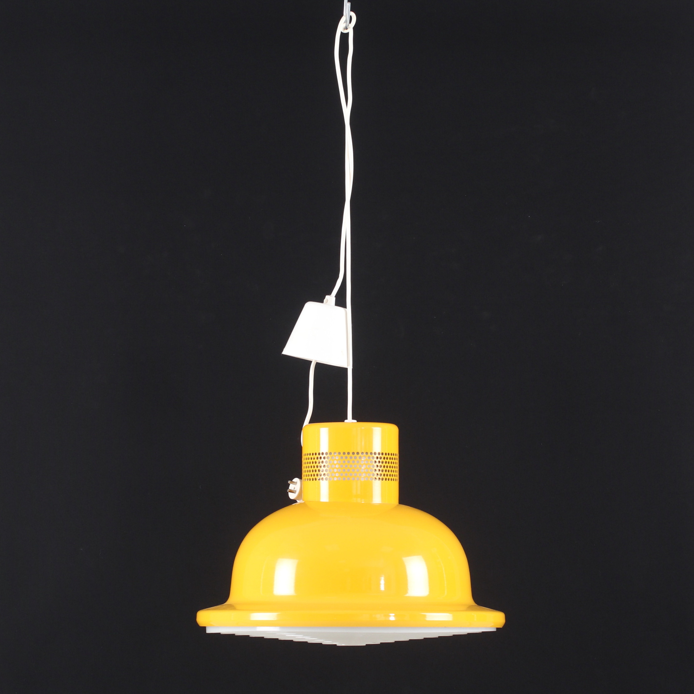 TAKLAMPA, plåt, modell T 753, Ikea, 1970-tal.
